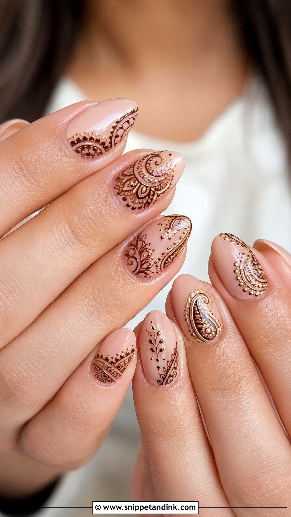 Mehndi Inspired Bridal Nails - Snippet and Ink - 30 Bridal Nails Wedding Indian