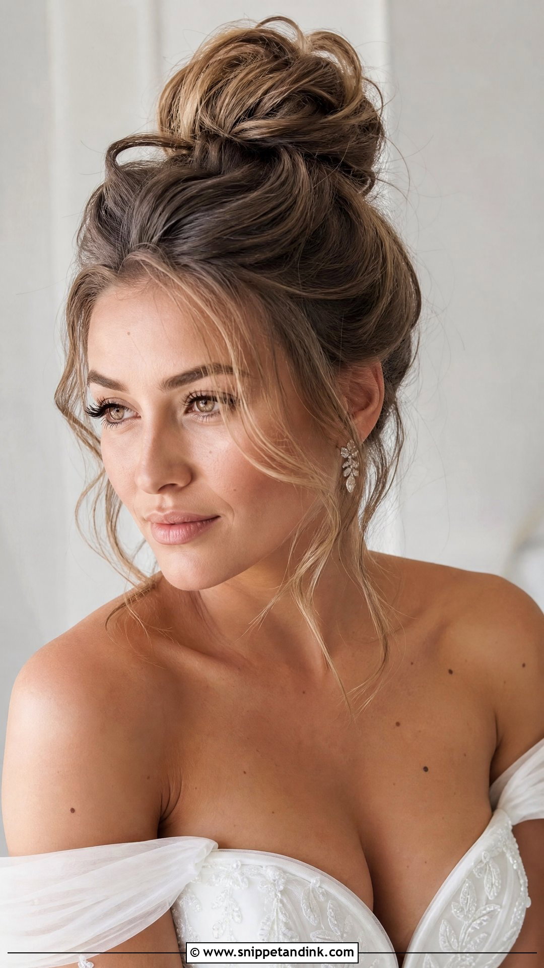 Messy High Bun for Wedding - Snippet and Ink - 20 Messy Hair Bun for Wedding Ideas