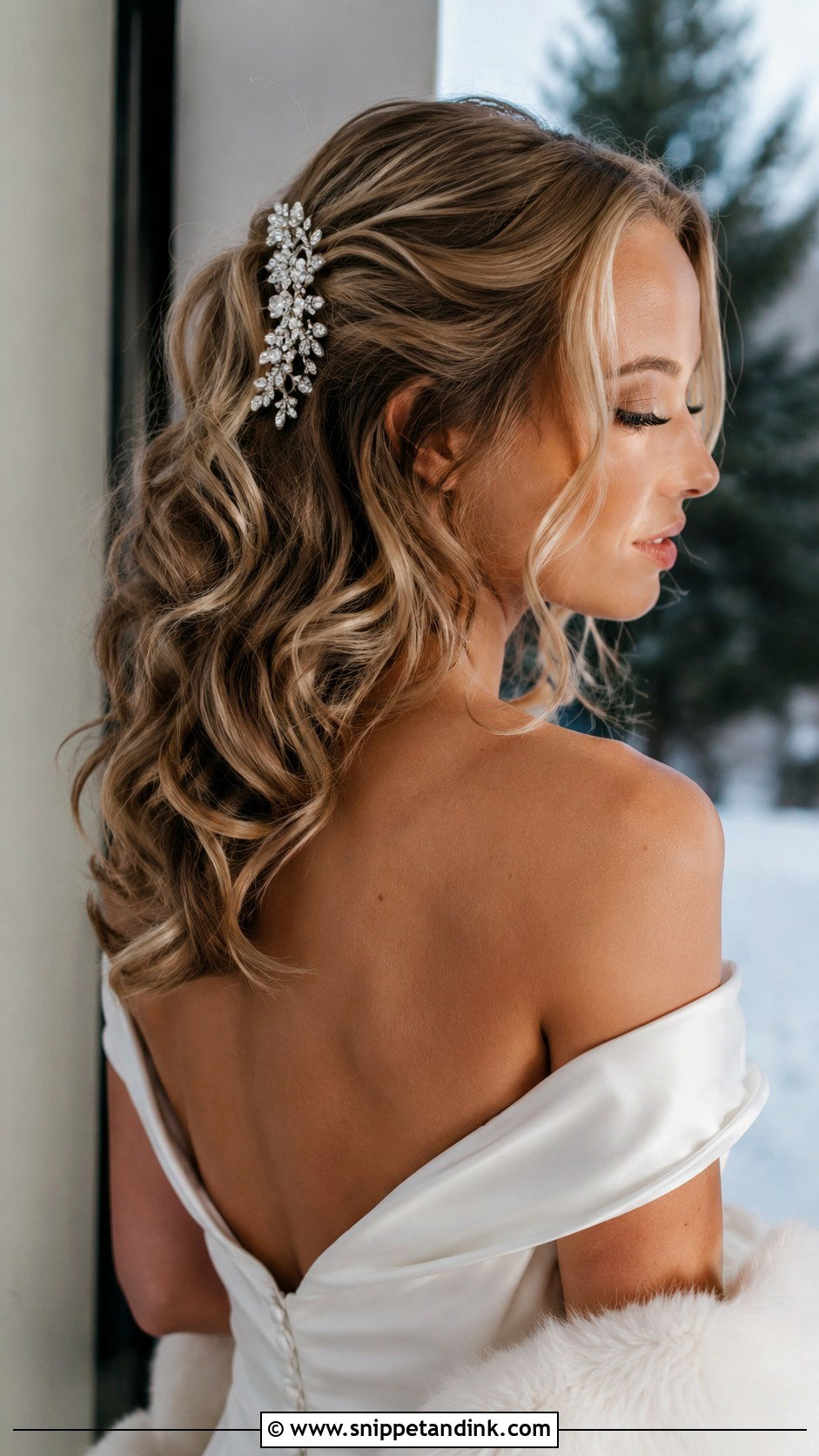 Messy Vintage Waves for Brides - Snippet and Ink - 20 Messi Bride Hairstyle Ideas