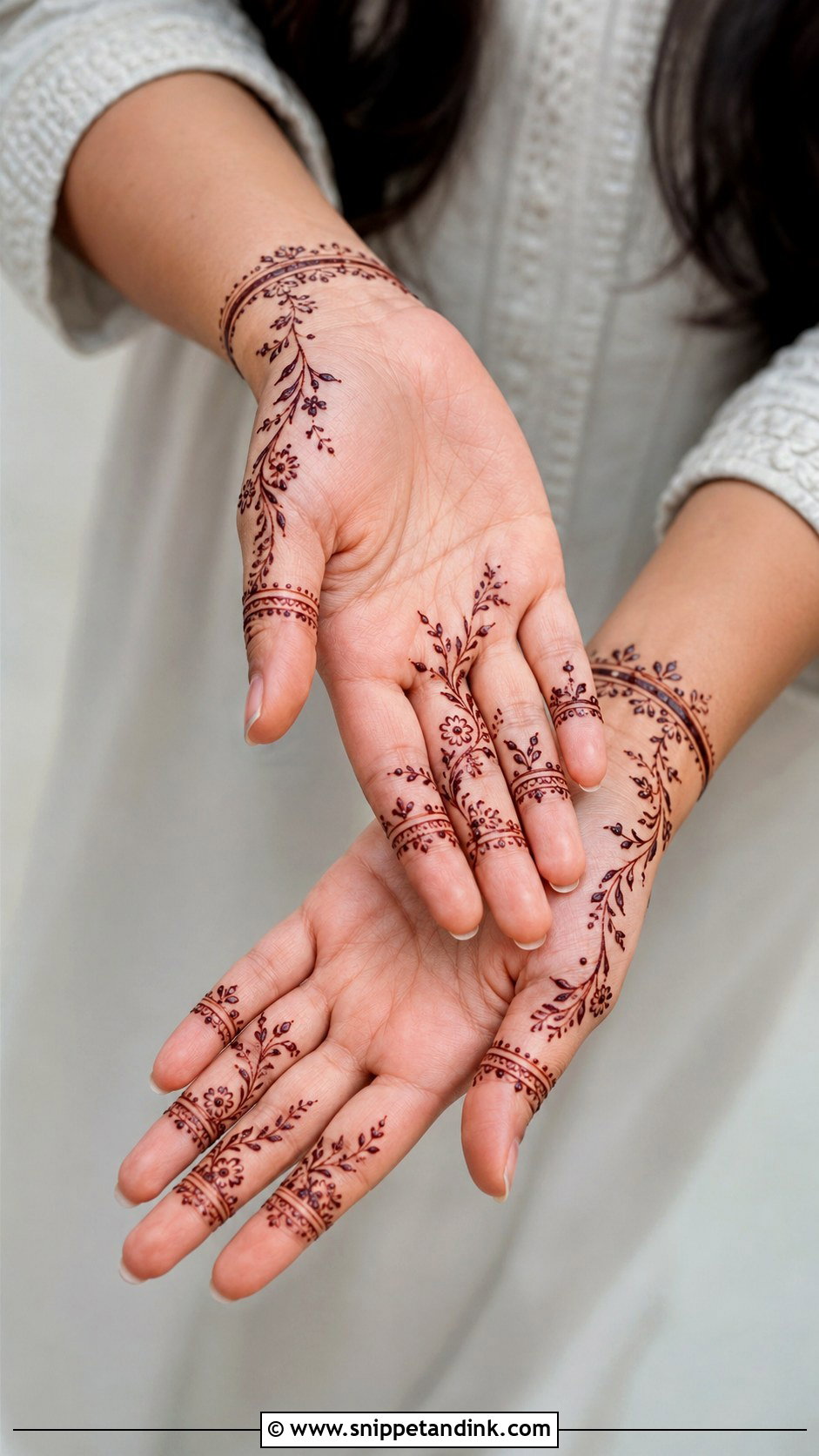 Minimal Arabic Front Hand Mehndi Design - Snippet and Ink - 35 Latest Arabic Front Hand Mehndi Designs