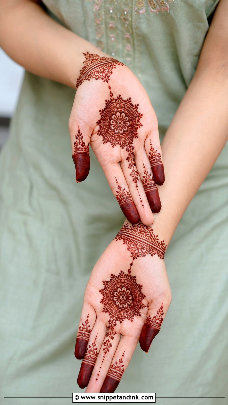 Minimal Bharwa Mehndi Design - Snippet and Ink - 30 Bharwa Mehndi Designs
