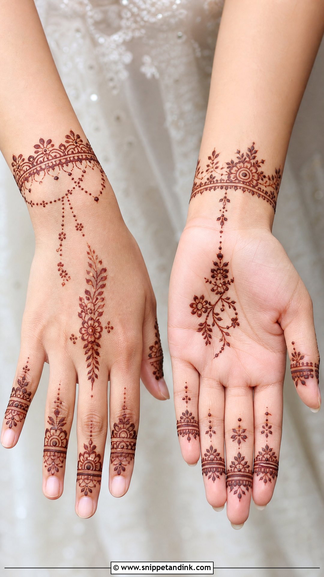 Minimal Bridal Mehndi - Snippet and Ink - 25 Mehndi Bridal Look Ideas
