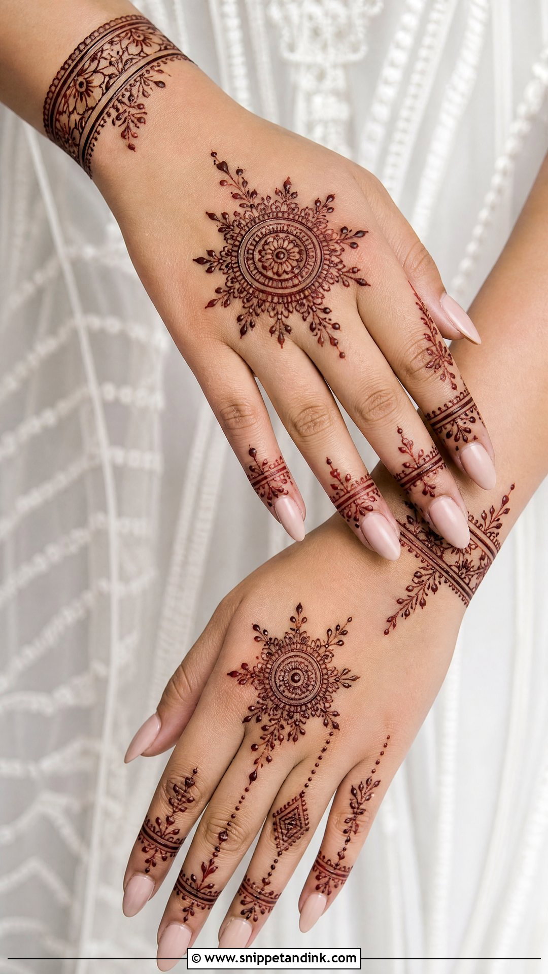 Minimal Bridal Mehndi Design - Snippet and Ink - 20 Wedding Mehndi Designs for Hands