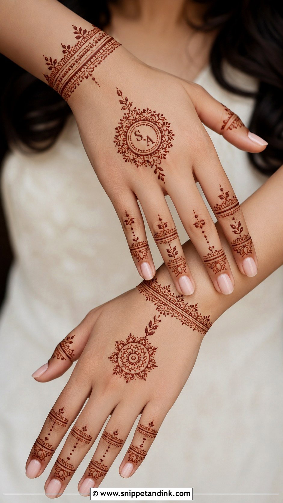 Minimal Bridal Mehndi Design - Snippet and Ink - 30 Bridal Wedding Mehendi Designs
