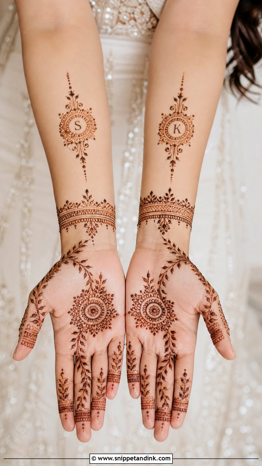 Minimal Bridal Mehndi Design - Snippet and Ink - 30 Unique Bridal Mehndi Designs Indian Weddings
