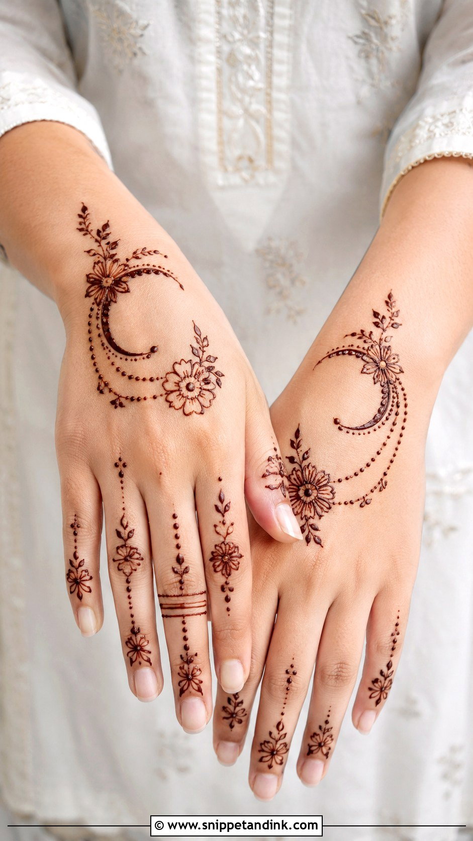 Minimal Eid Mehndi Design - Snippet and Ink - 30 Minimalistic Mehndi Designs
