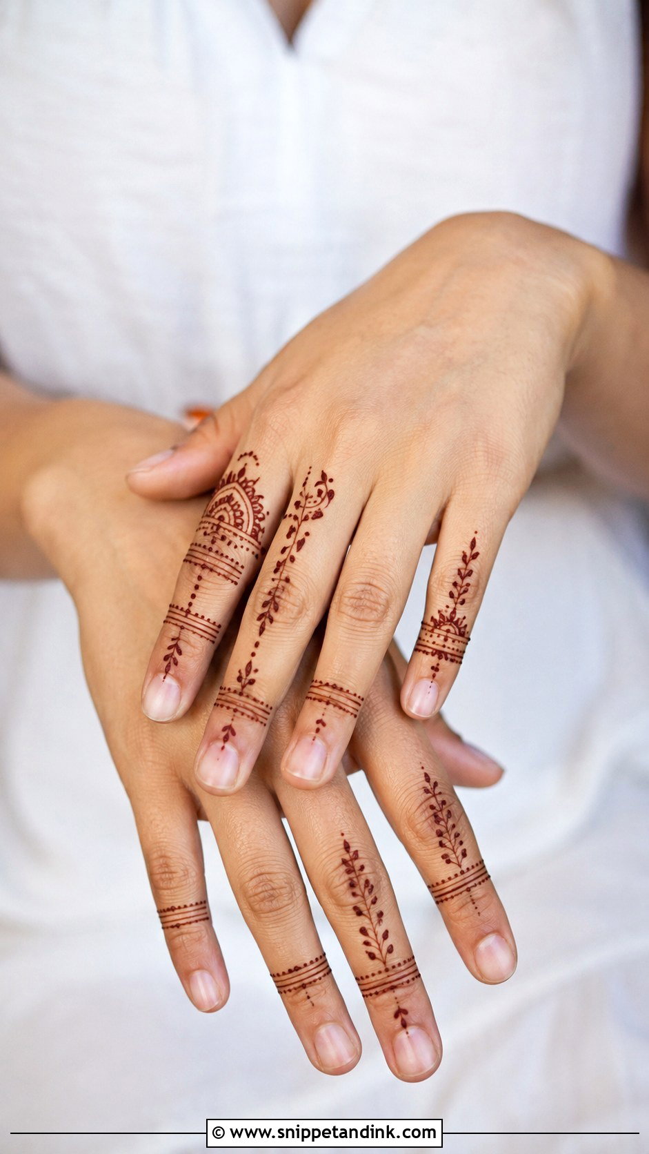 Minimal Finger Mehndi Design - Snippet and Ink - 35 Finger Mehndi Design Ideas