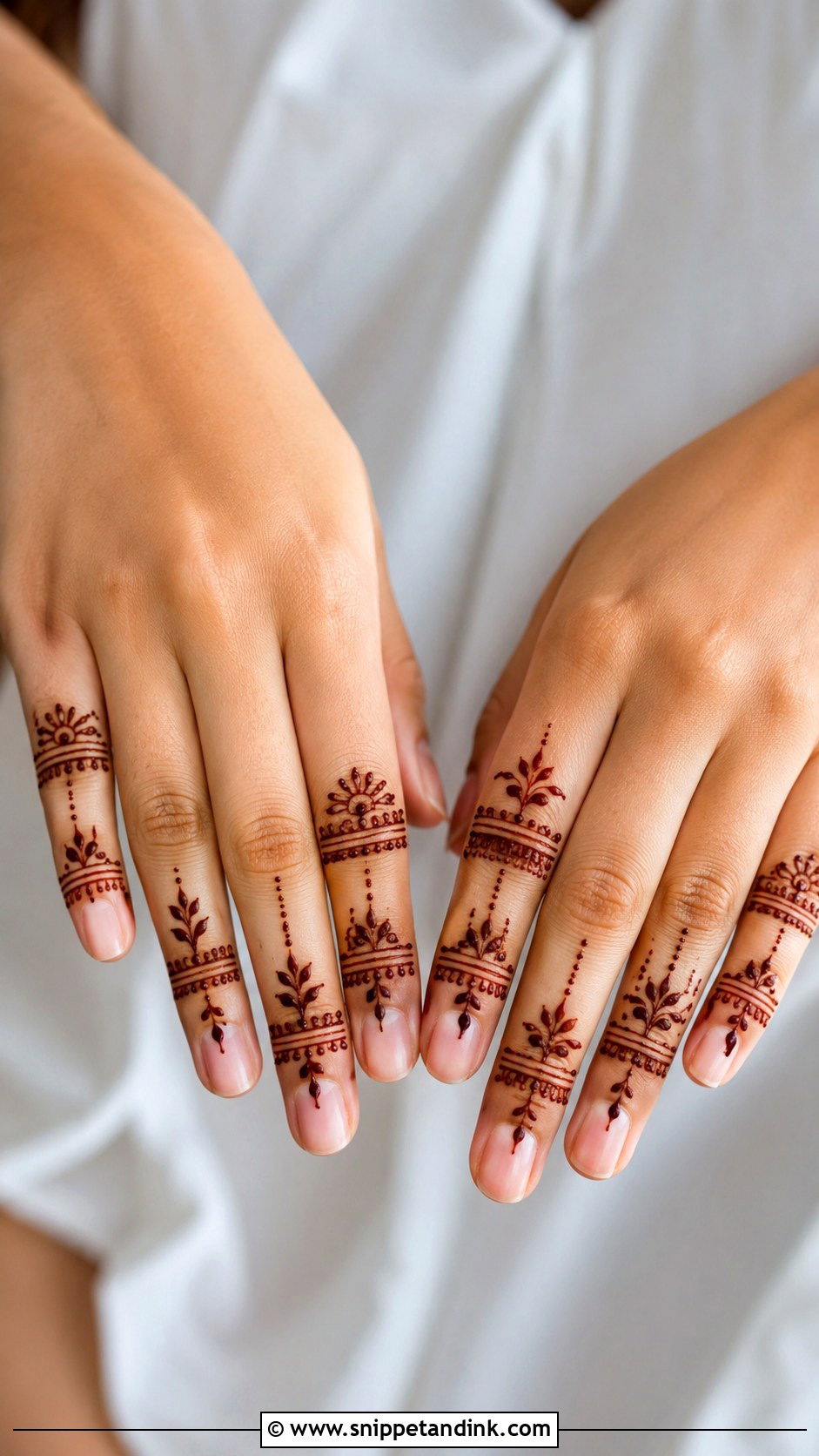 Minimal Finger Mehndi Design - Snippet and Ink - 35 Minimal Mehndi Designs
