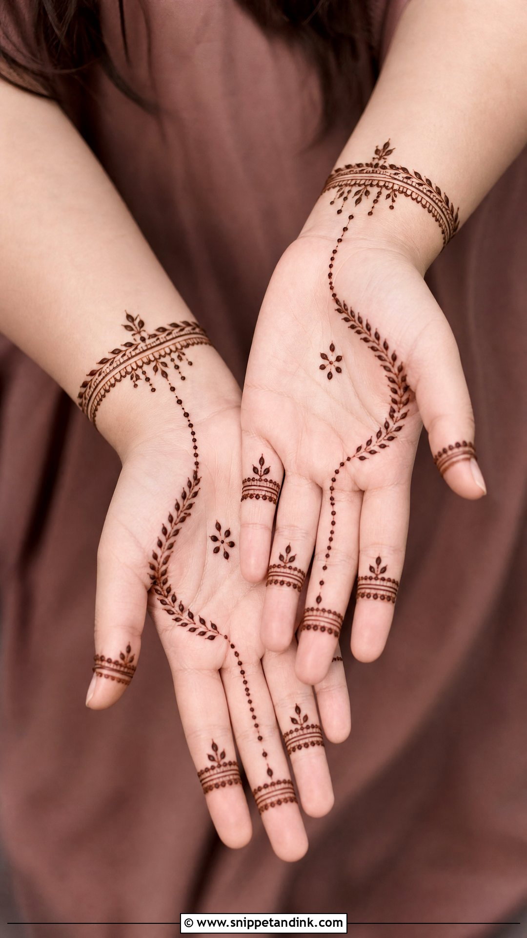 Minimal Finger Mehndi Design - Snippet and Ink - 20 Mehndi Design for Best Friend Wedding Ideas