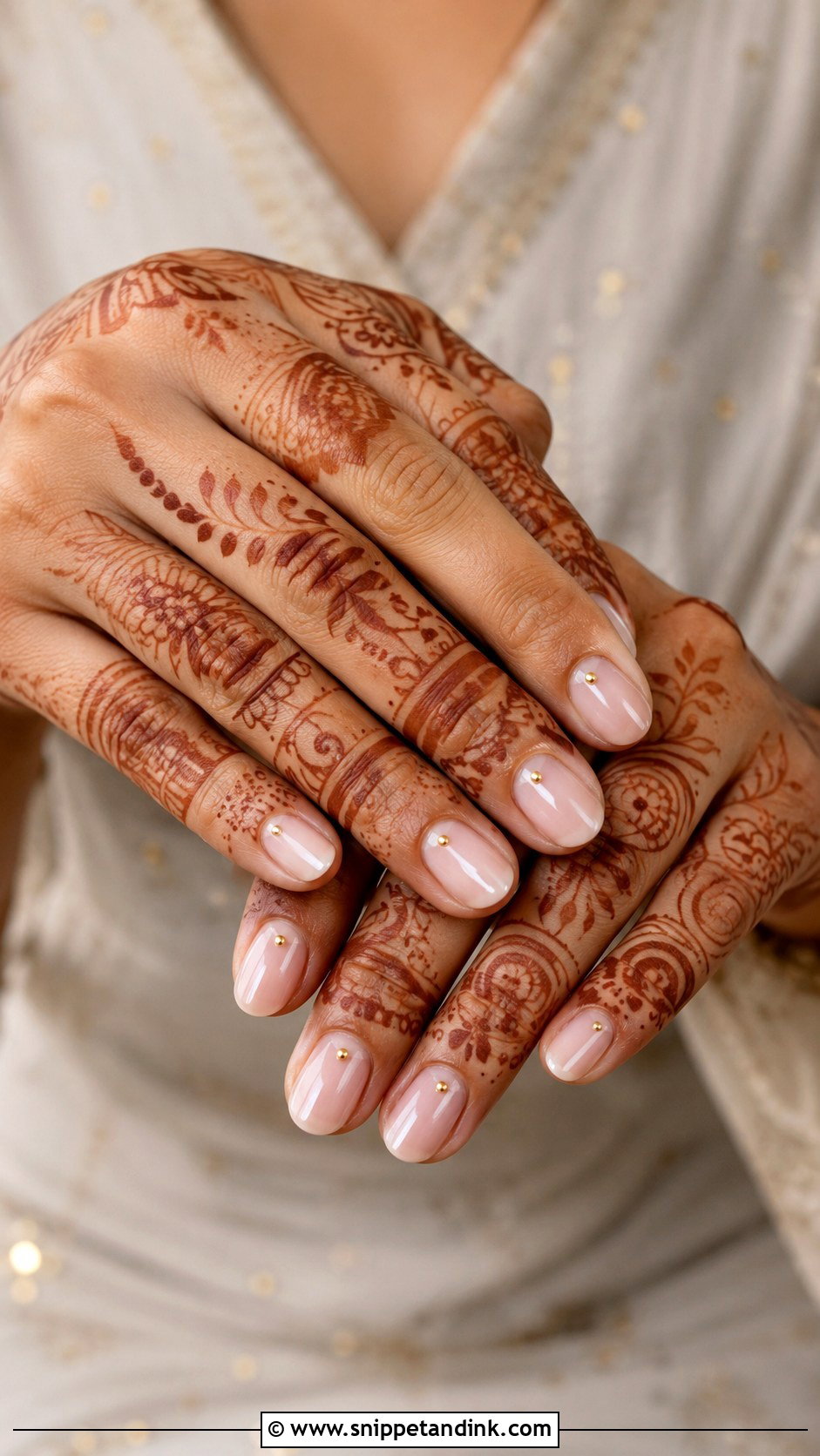 Minimal Gold Dot Bridal Nails With Mehendi - Snippet and Ink - 20 Bridal Nails with Mehendi