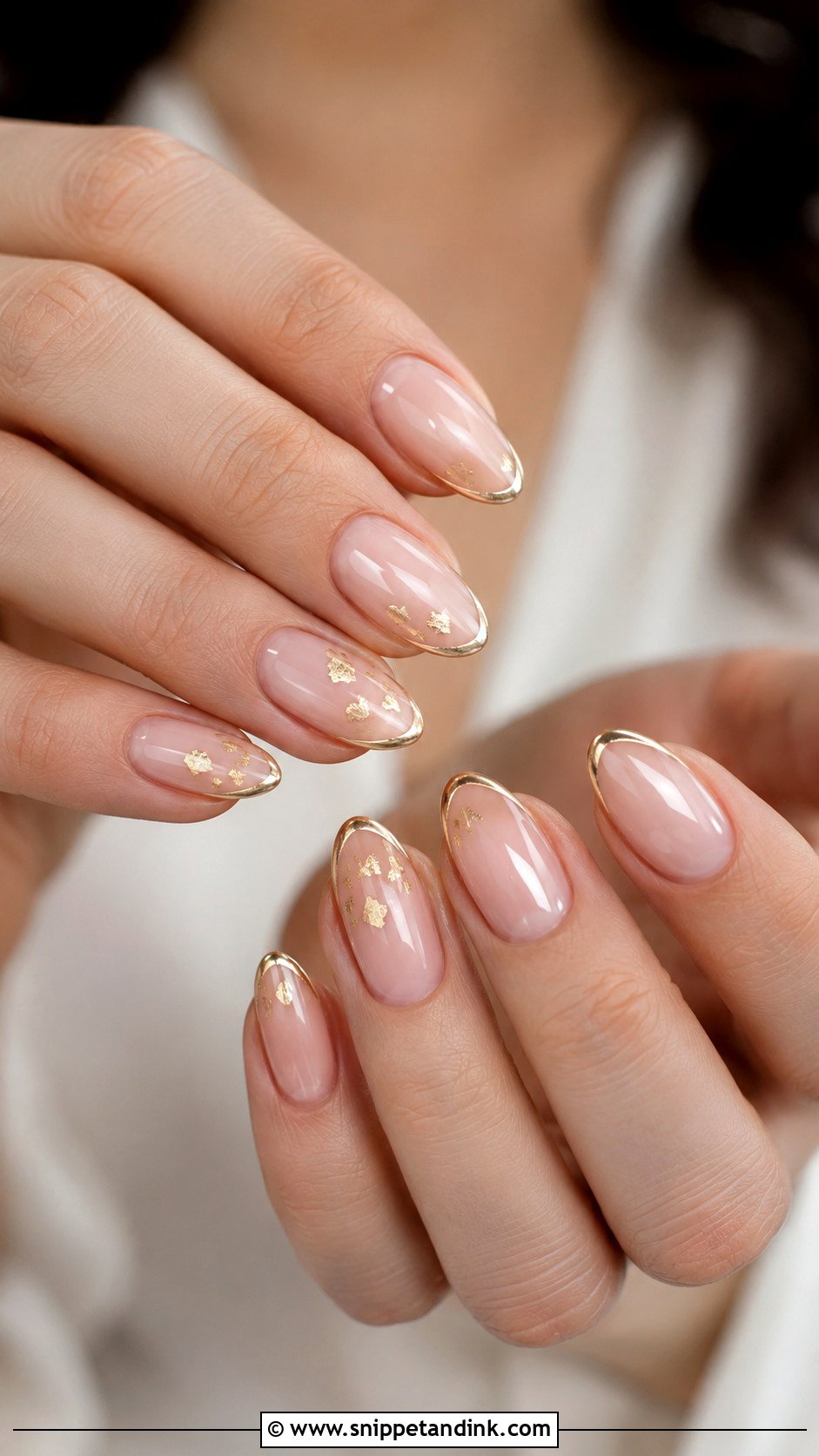 Minimal Gold Wedding Manicure - Snippet and Ink - 20 Wedding Manicure for Bride Ideas