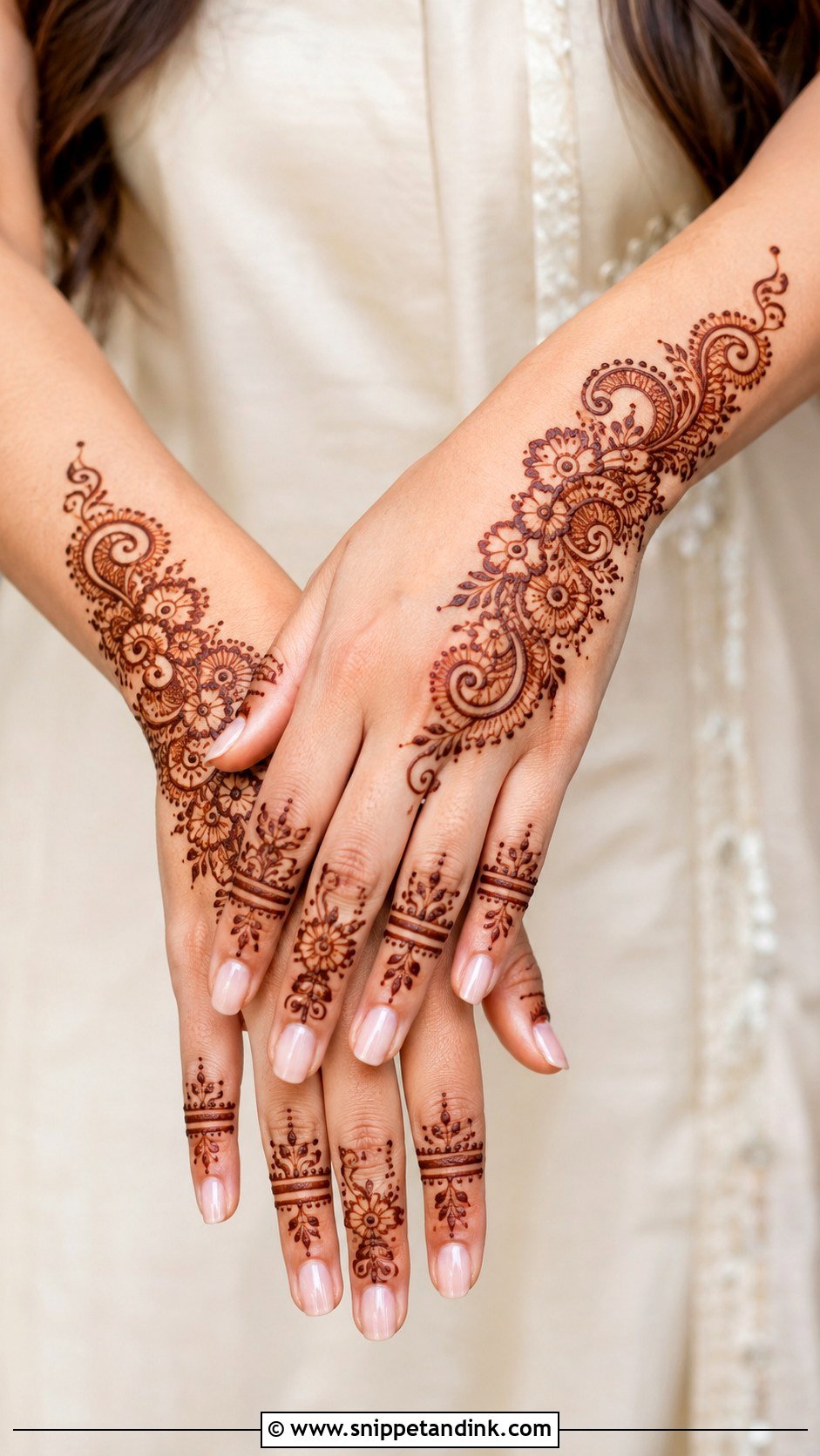 Minimal Indo Arabic Mehndi Design - Snippet and Ink - 30 Minimalistic Mehndi Designs