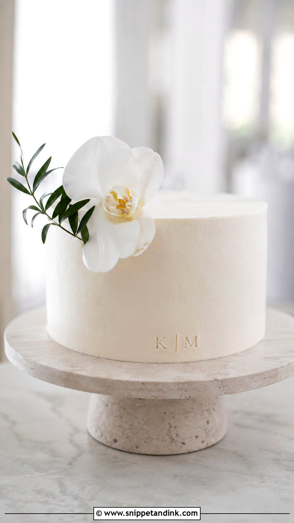 Minimal Initials Wedding Cake - Snippet and Ink - 25 Initials on Wedding Cake Ideas
