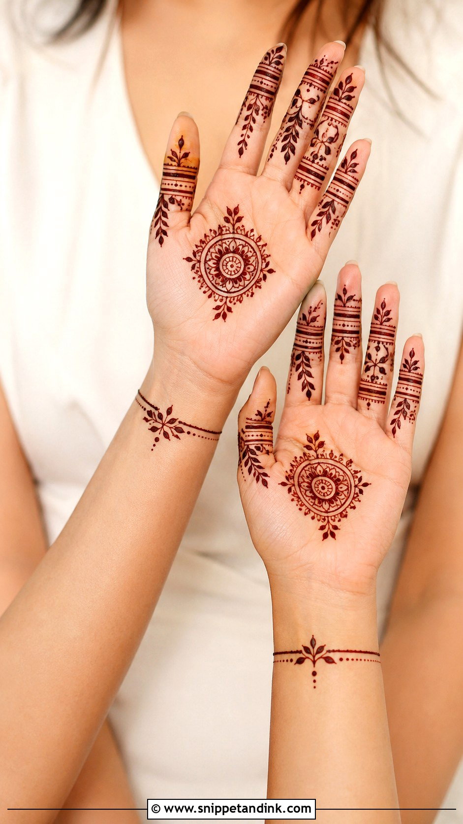 Minimal Mehndi Design 2018 - Snippet and Ink - 35 Mehndi Designs 2018