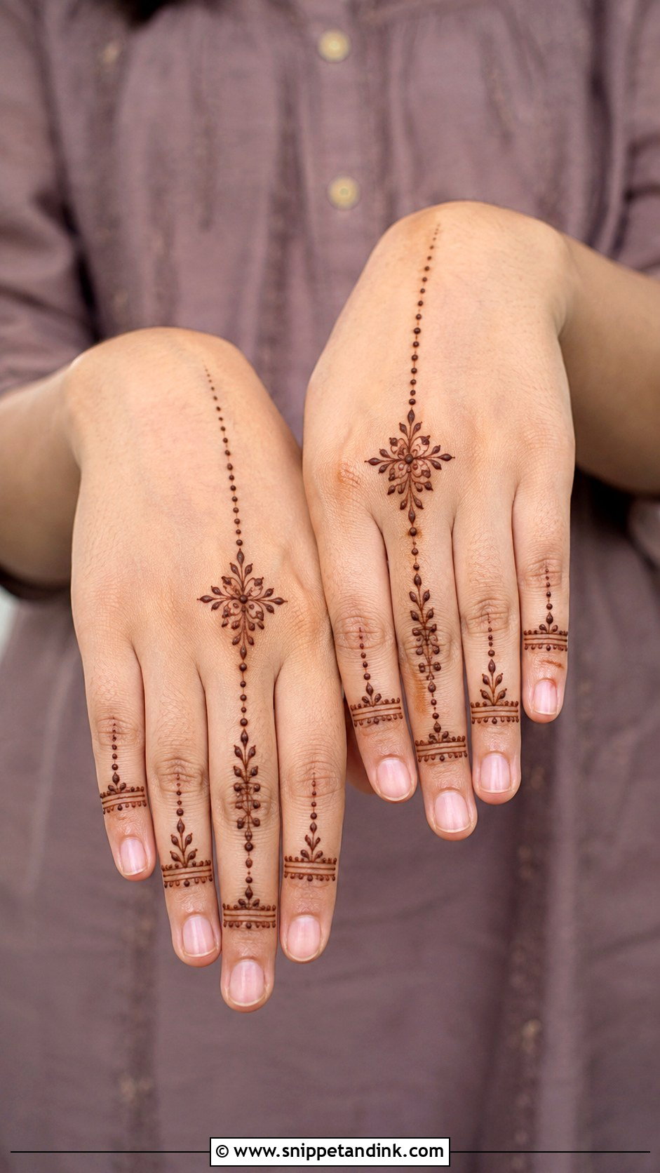 Minimal Mehndi Design For Short Fingers - Snippet and Ink - 35 Minimal Mehndi Designs