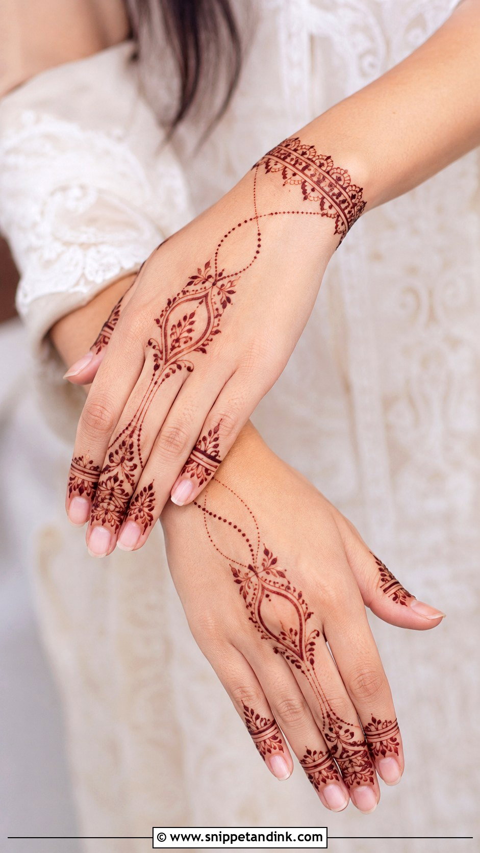 Minimal Modern Mehndi Design - Snippet and Ink - 35 Minimal Mehndi Designs