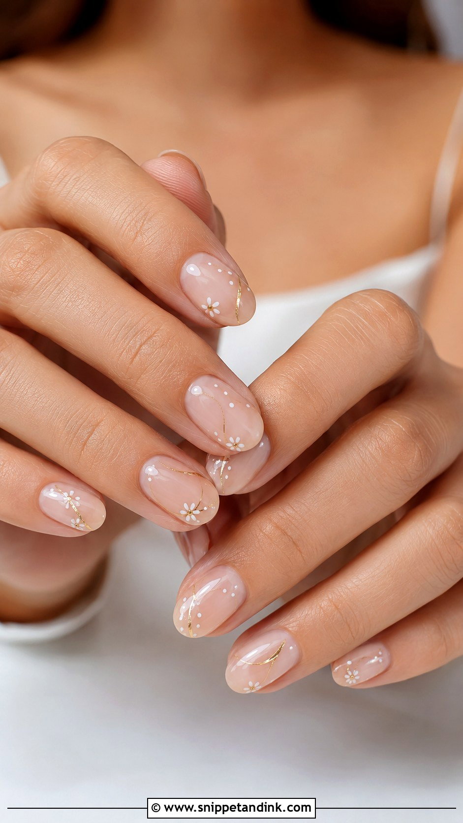 Minimal Nail Art Wedding Guest Nails - Snippet and Ink - 20 Nail Designs for Wedding Guest