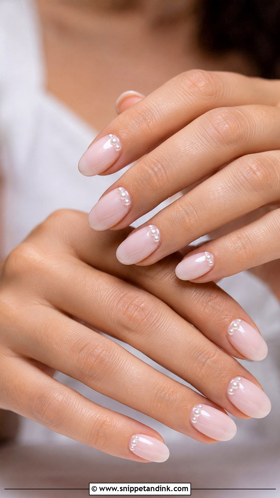 Minimal Oval Wedding Nails - Snippet and Ink - 20 Oval Wedding Nails