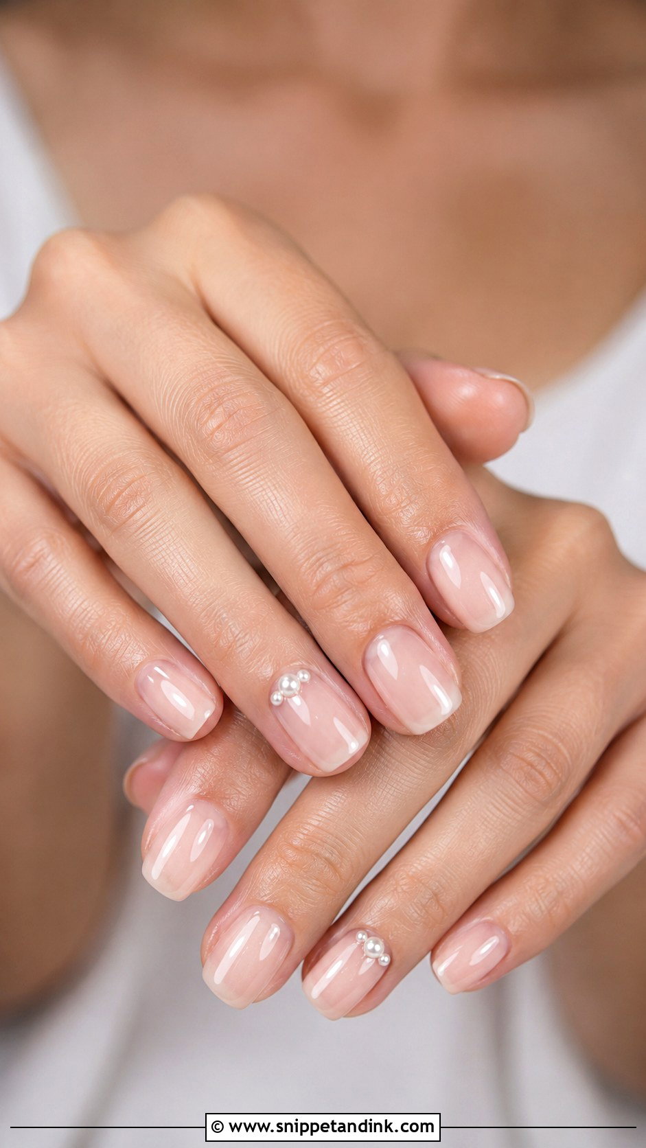Minimal Pearl Wedding Nails - Snippet and Ink - 20 Minimal Wedding Nails