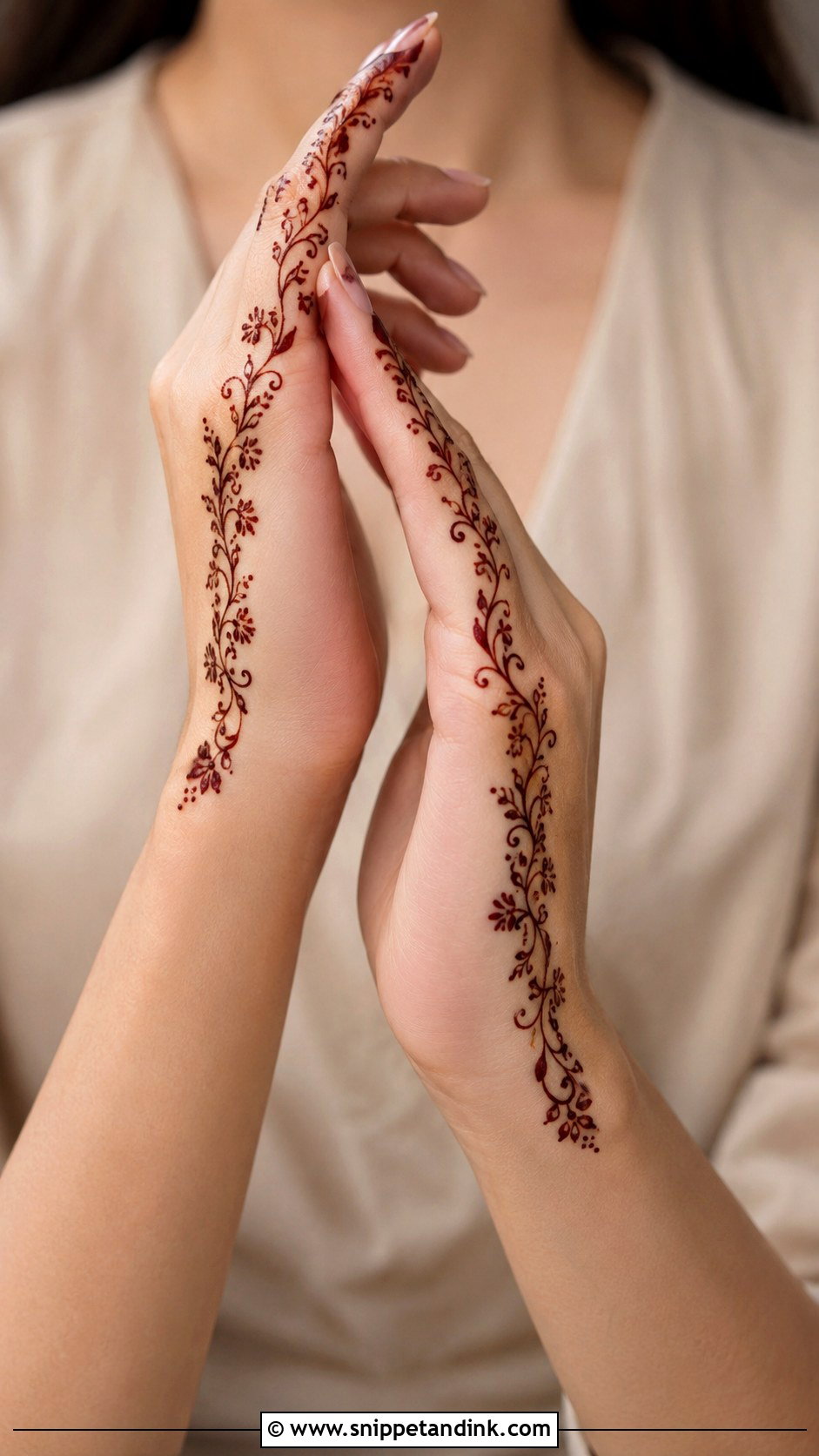 Minimal Side Hand Mehndi Design - Snippet and Ink - 35 Minimal Mehndi Designs
