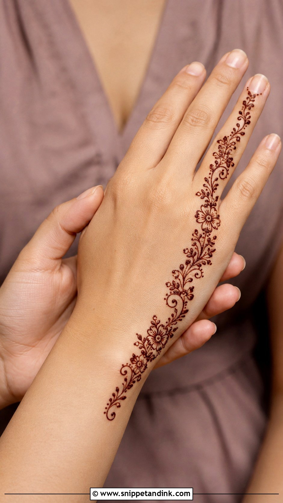 Minimal Side Hand Mehndi Design - Snippet and Ink - 30 Minimalistic Mehndi Designs