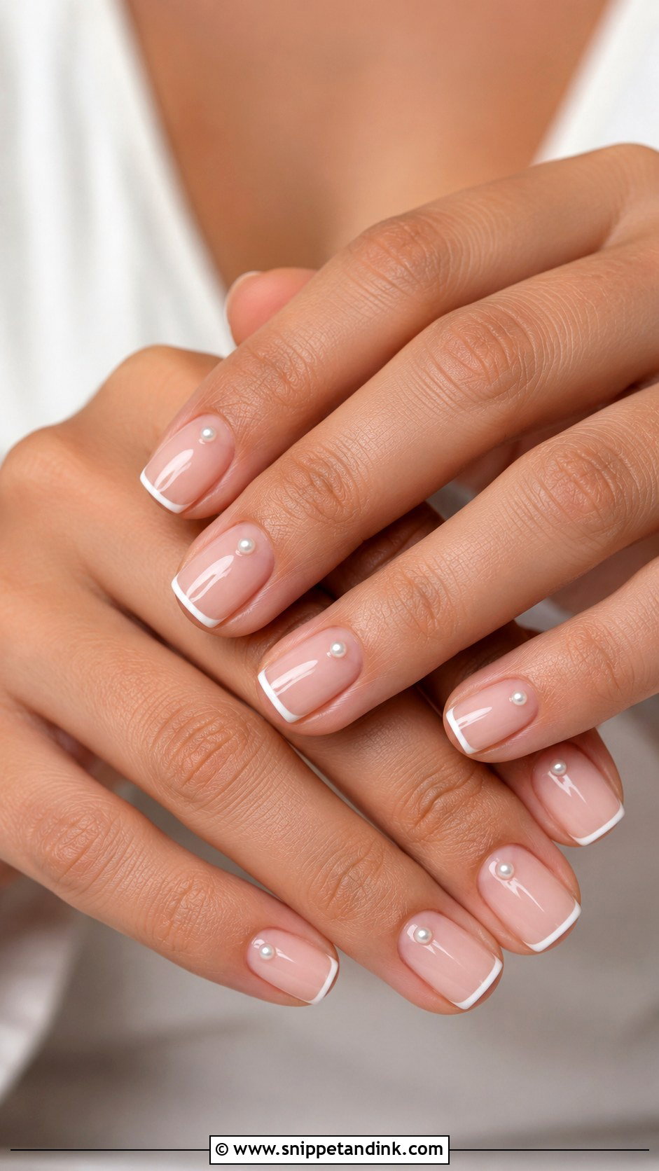 Minimal Square Wedding Nails - Snippet and Ink - 20 Square Wedding Day Nails