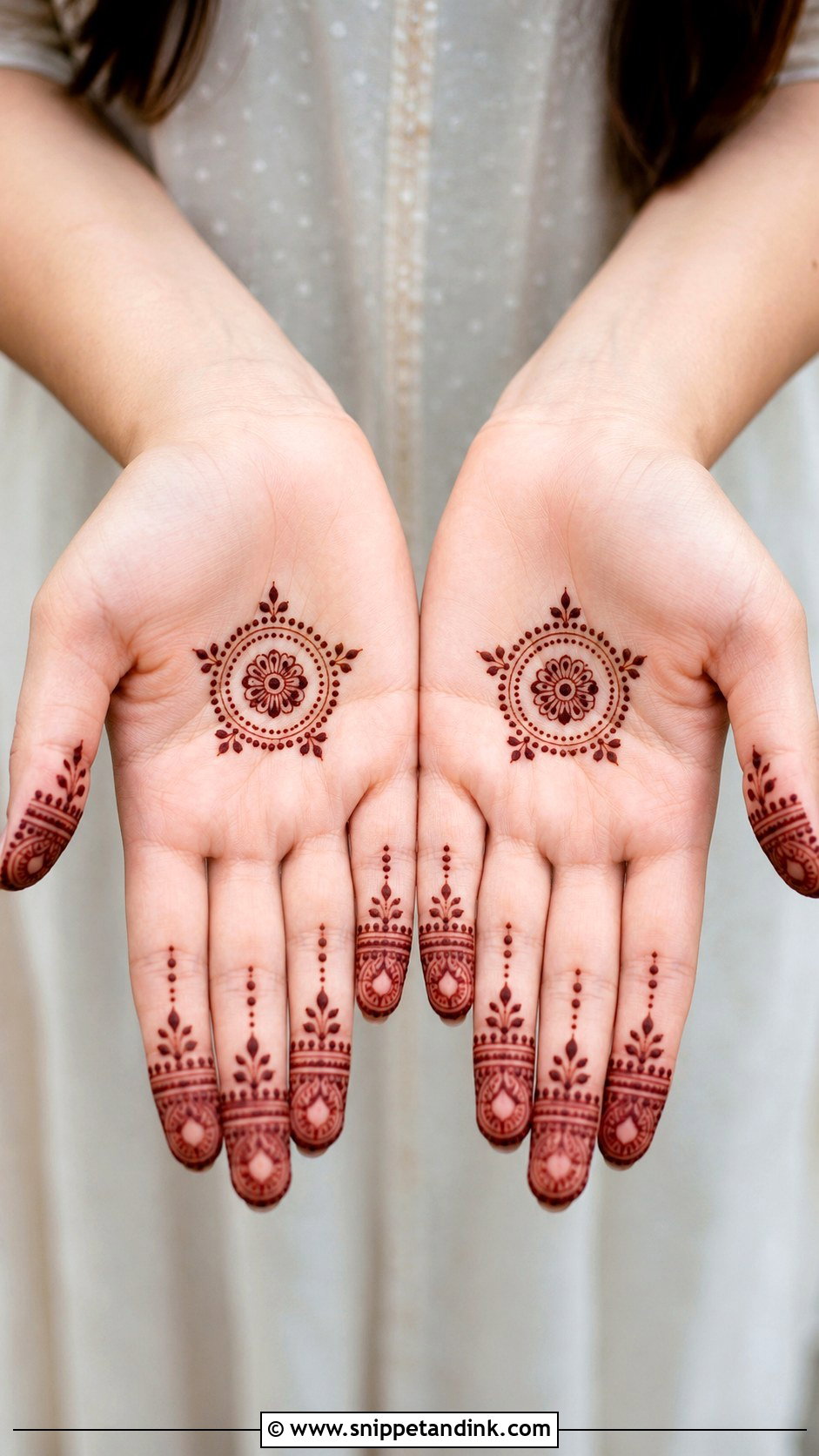 Minimal Tikki Mehndi Design - Snippet and Ink - 35 Tikki Mehndi Design Ideas