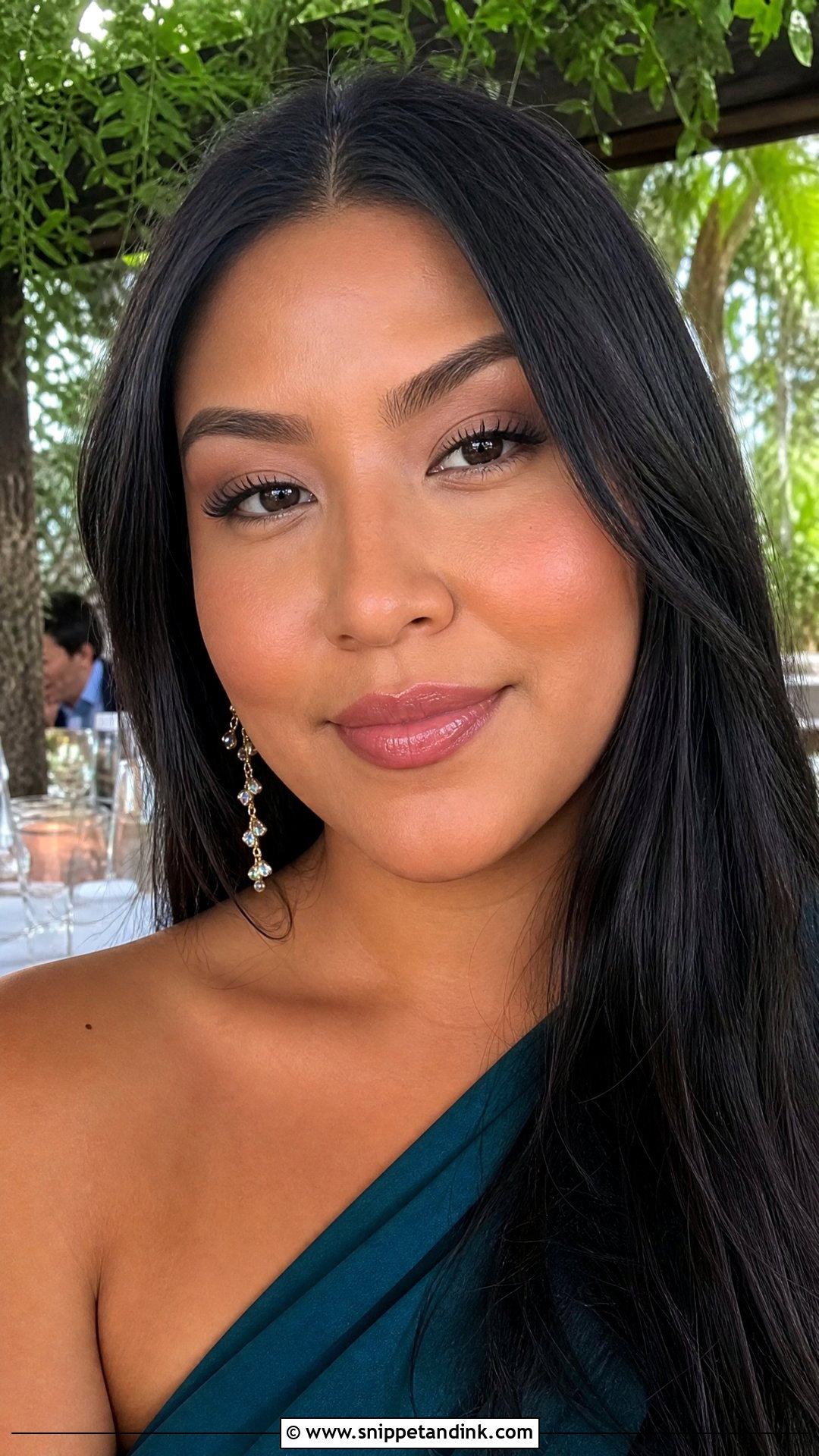 Minimal Wedding Guest Makeup - Snippet and Ink - 20 Bridal Guest Makeup Ideas