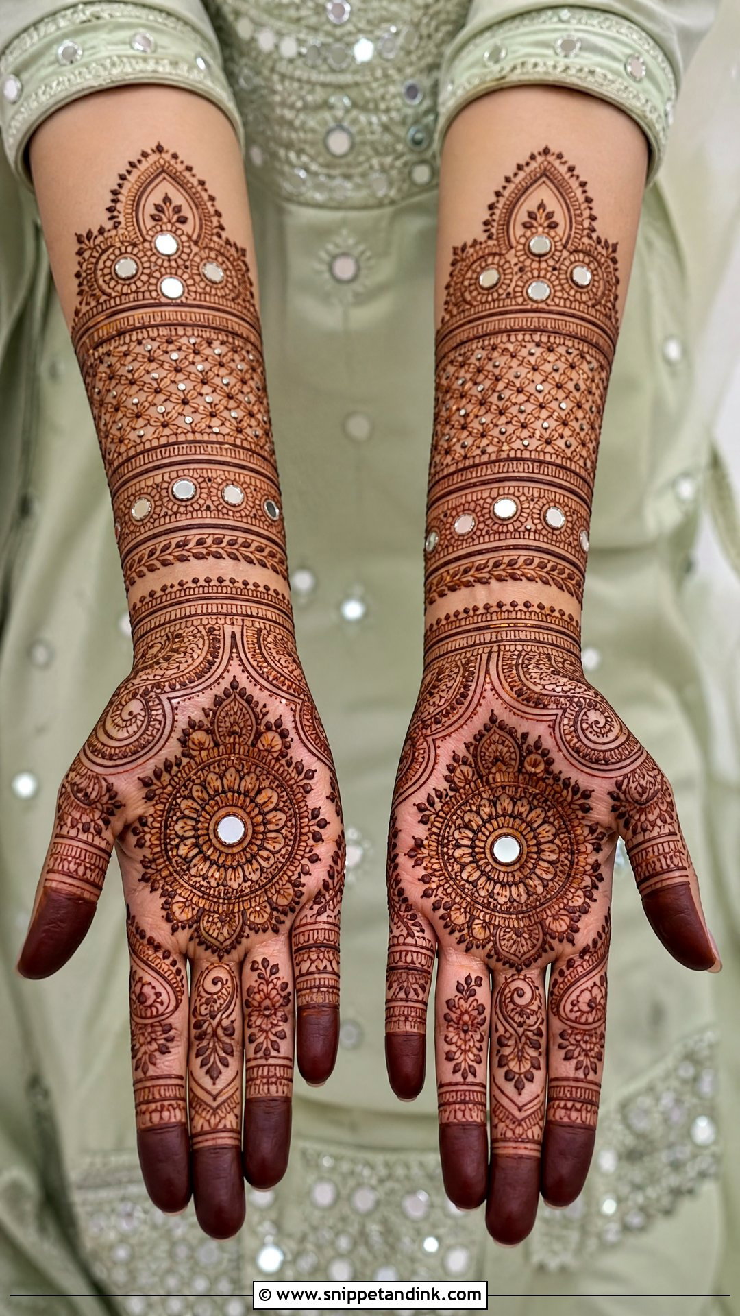 Mirror Work Mehndi Dress Design - Snippet and Ink - 20 Mehndi Dresses Designs