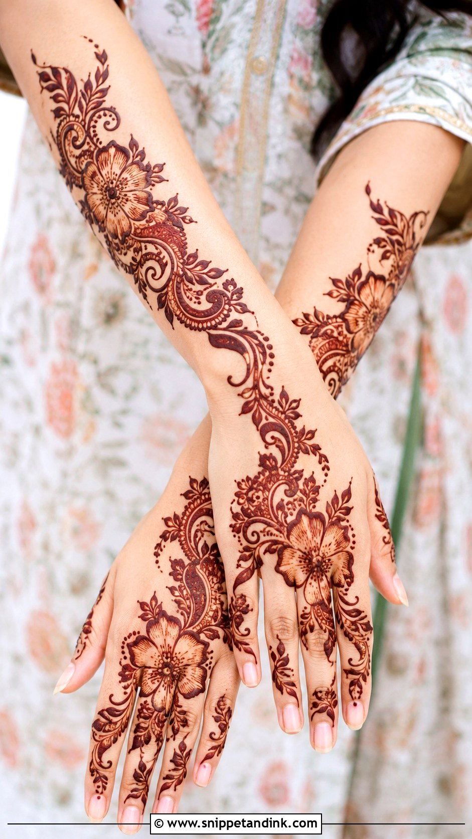 Modern Arabic Mehndi Design - Snippet and Ink - 35 Modern Mehndi Designs