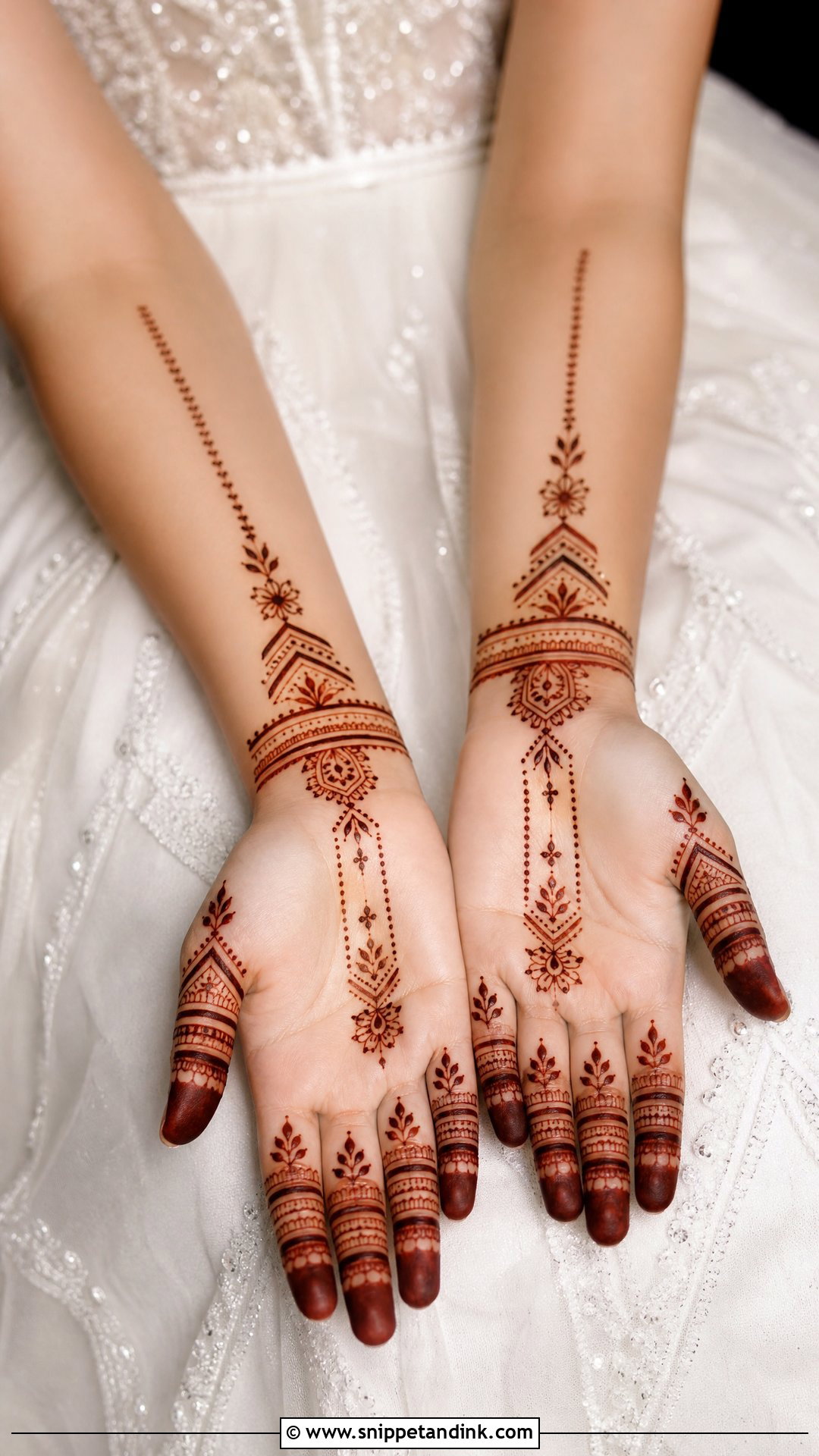 Modern Bridal Finger Mehndi Design - Snippet and Ink - 20 Bridal Finger Mehndi Designs