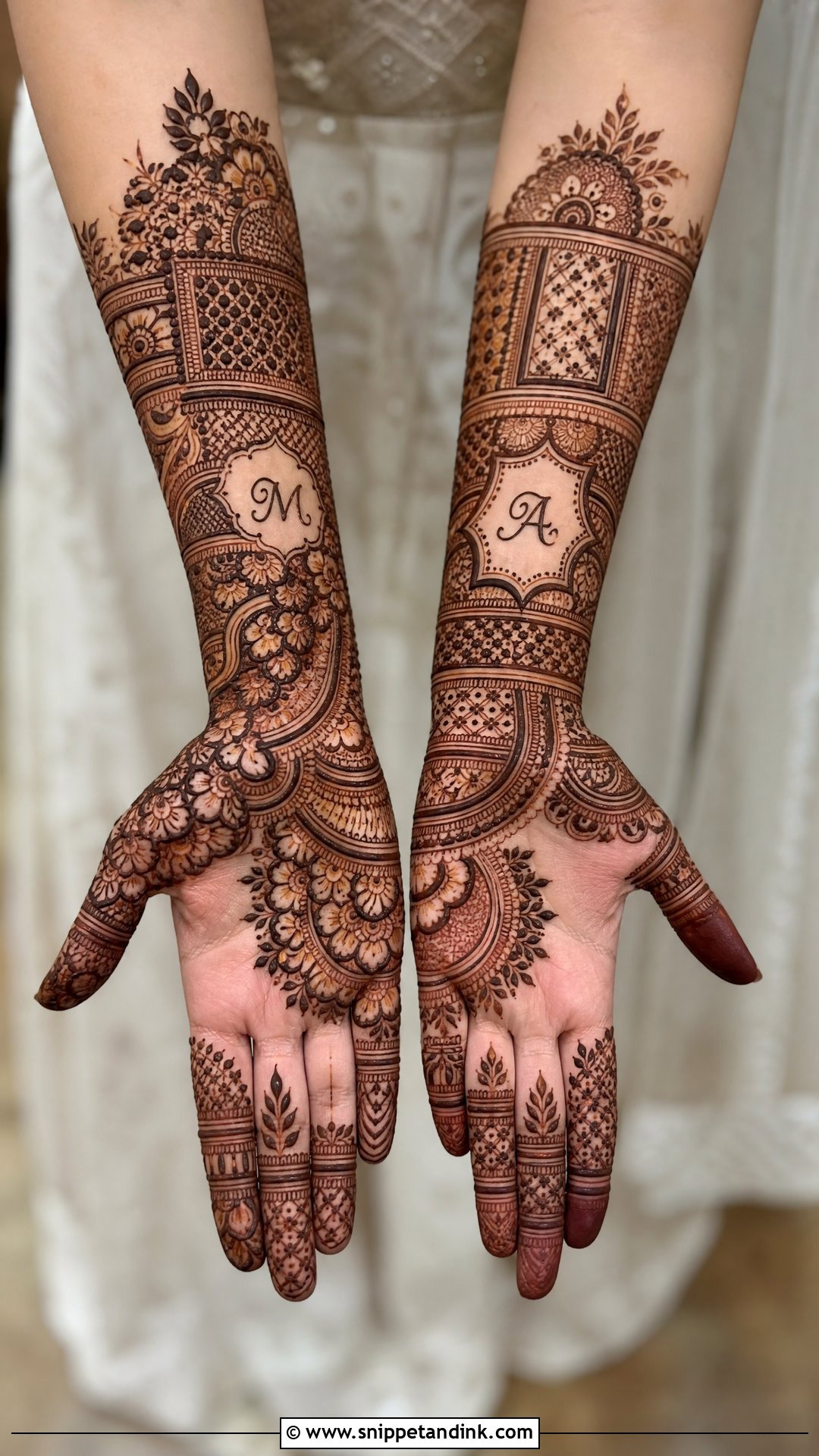Modern Bridal Front Hand Mehndi Design - Snippet and Ink - 25 Bridal Front Hand Mehndi Designs
