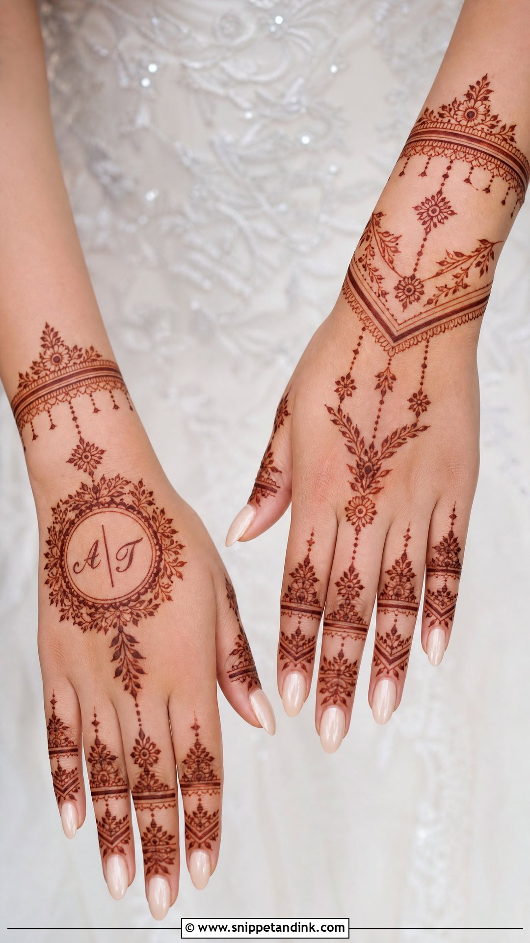 Modern Bridal Mehndi Design - Snippet and Ink - 20 Unique Bridal Wedding Mehndi Designs
