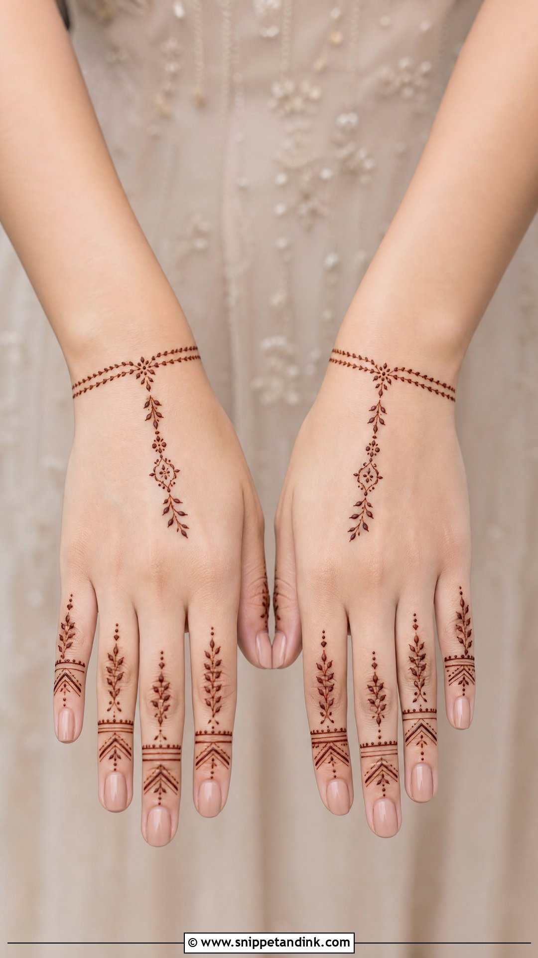 Modern Bridesmaid Mehndi Design - Snippet and Ink - 25 Mehendi Look for Bridesmaid Ideas