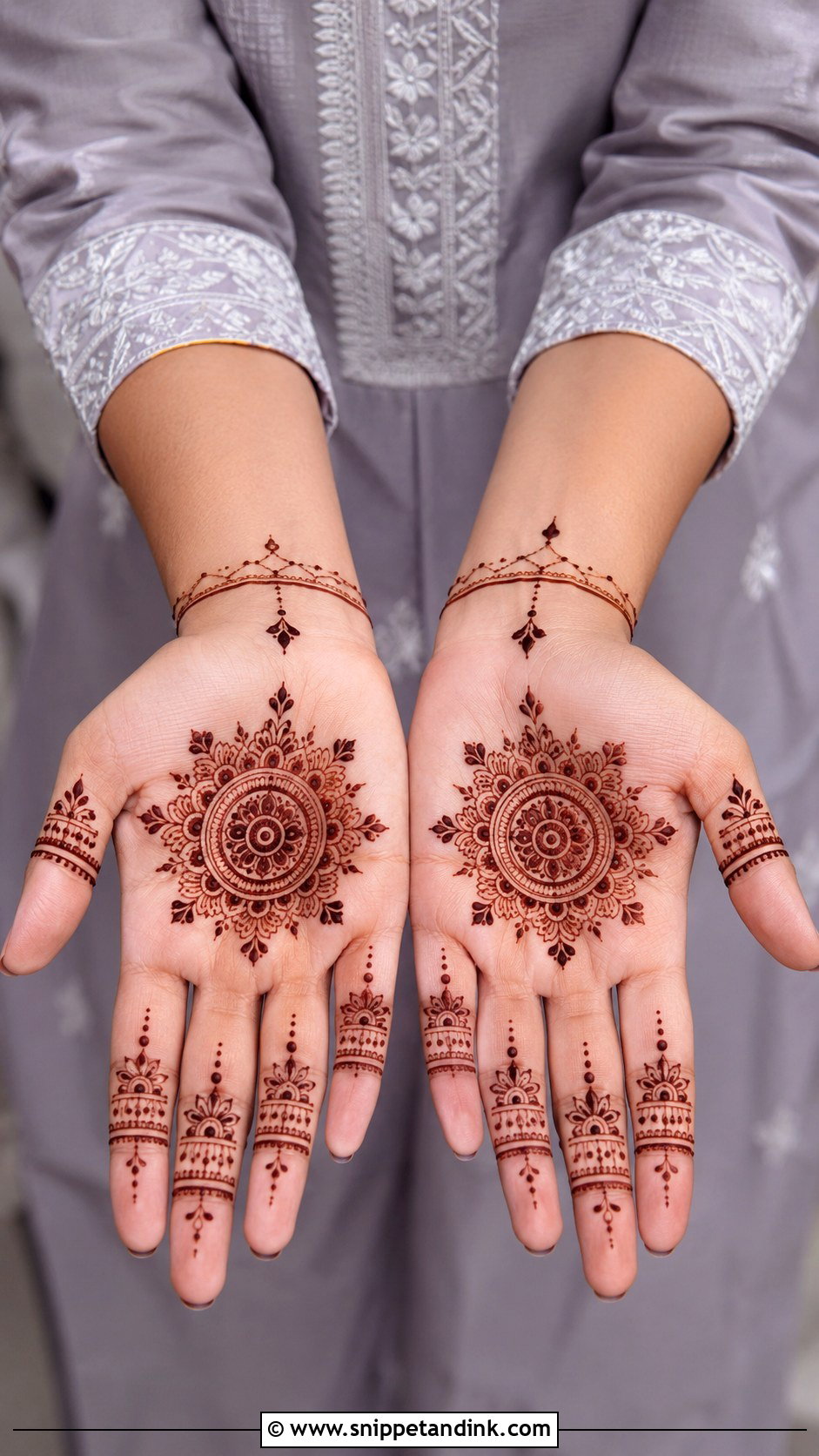 Modern Round Mehndi Design For Front Hand - Snippet and Ink - 35 Round Mehndi Design Ideas