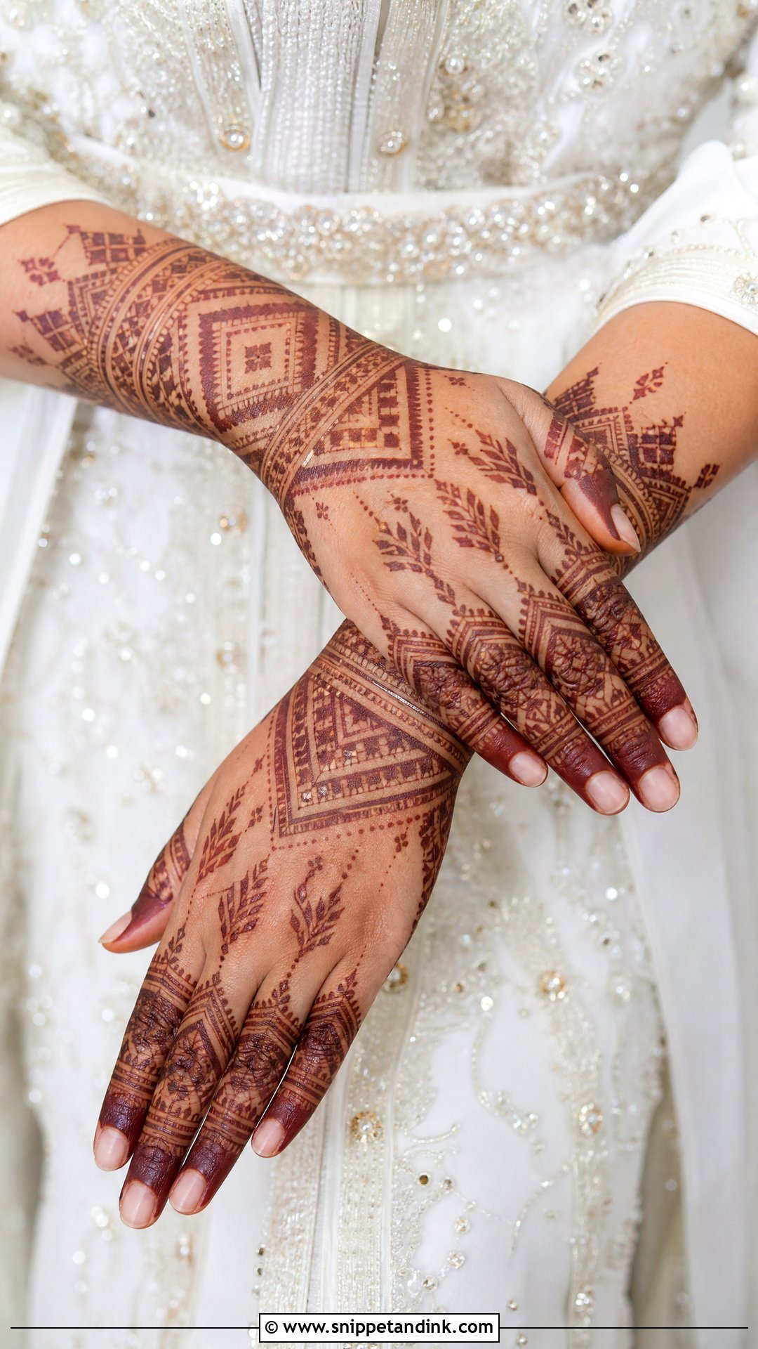 Moroccan Arabic Bridal Mehndi Design - Snippet and Ink - 20 Bridal Arabic Mehandi Mehndi Designs