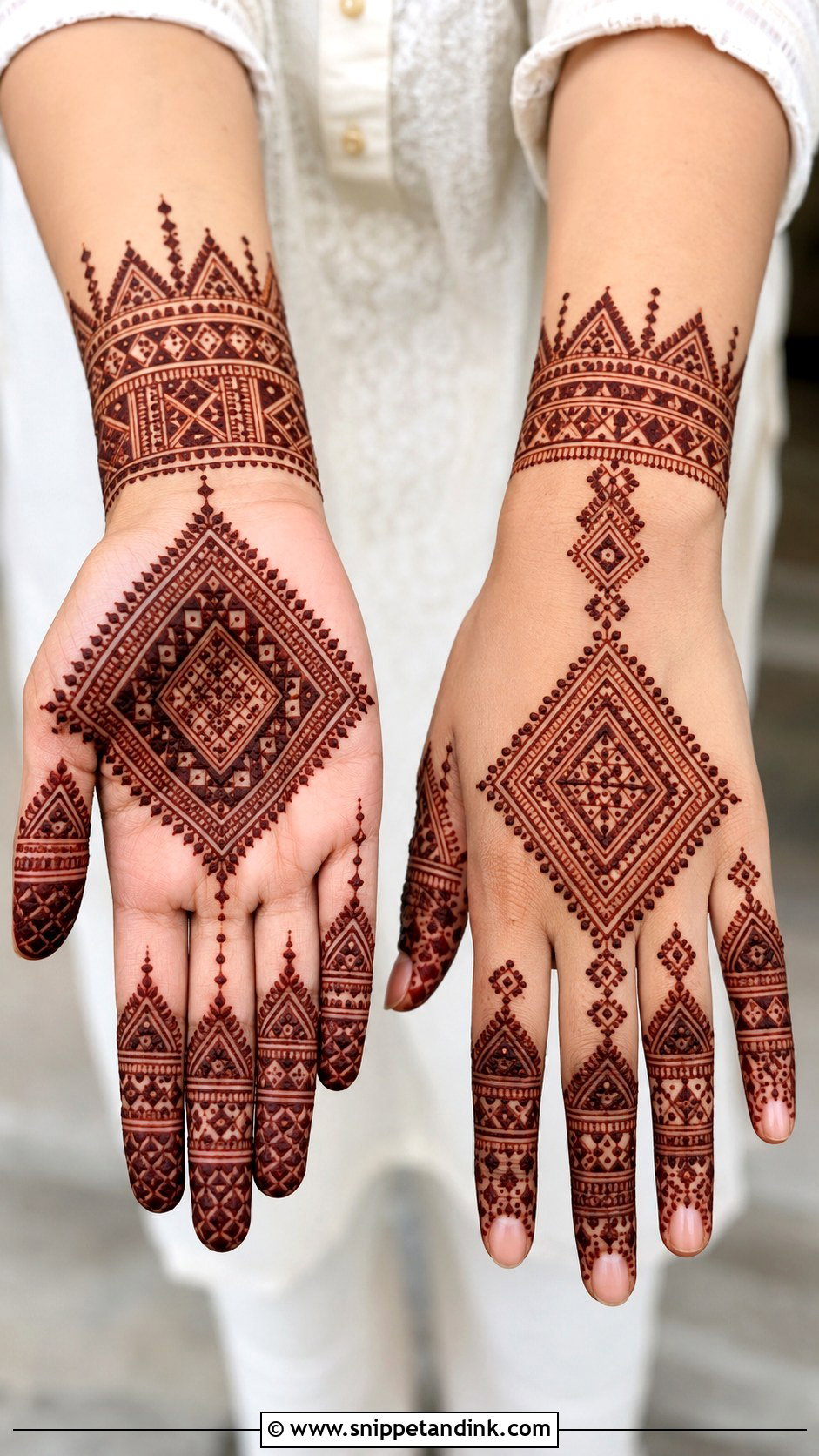 Moroccan Bharwa Mehndi Design - Snippet and Ink - 30 Bharwa Mehndi Designs