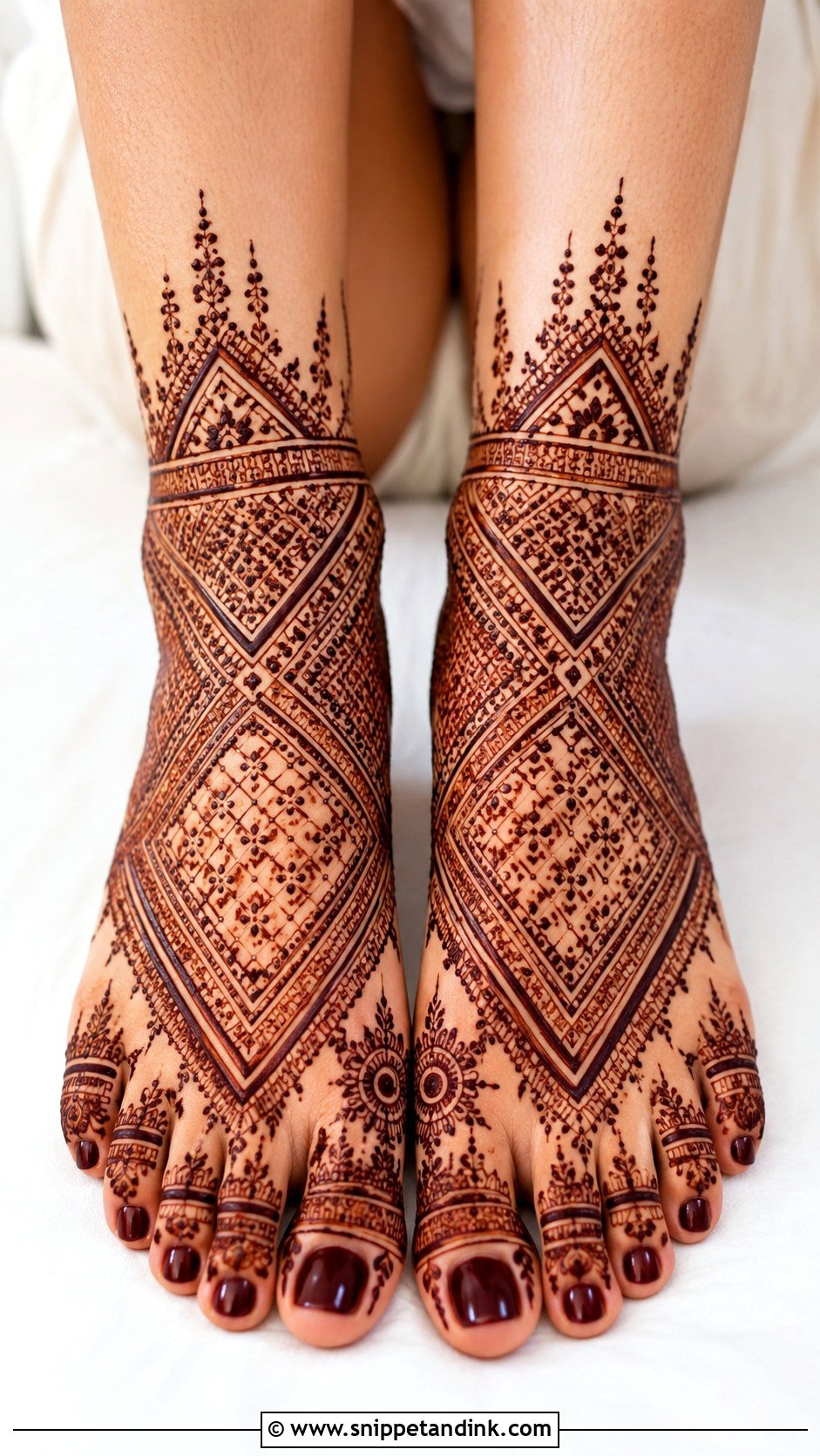 Moroccan Bridal Foot Mehndi Design - Snippet and Ink - 30 Bridal Mehndi Designs for Foot