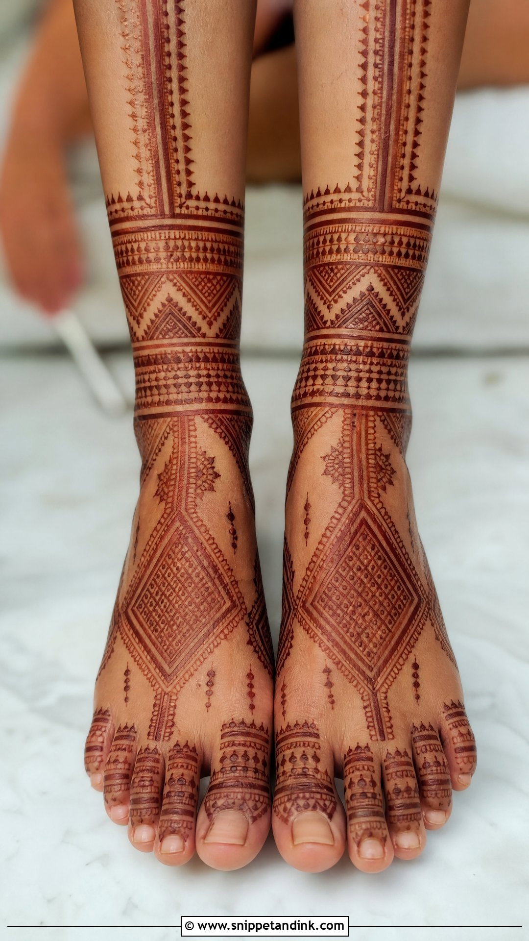 Moroccan Bridal Leg Mehndi Design - Snippet and Ink - 20 Bridal Mehndi Mehandi Designs for Legs