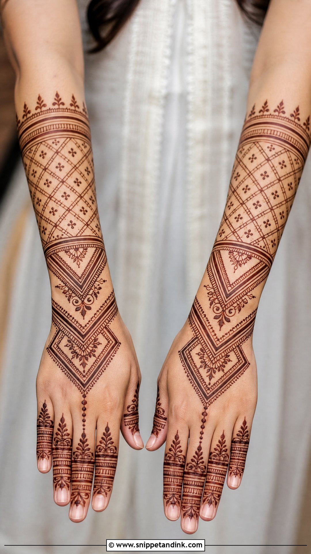 Moroccan Dulhan Mehndi Design - Snippet and Ink - 20 Mehndi Dulhan Design Ideas