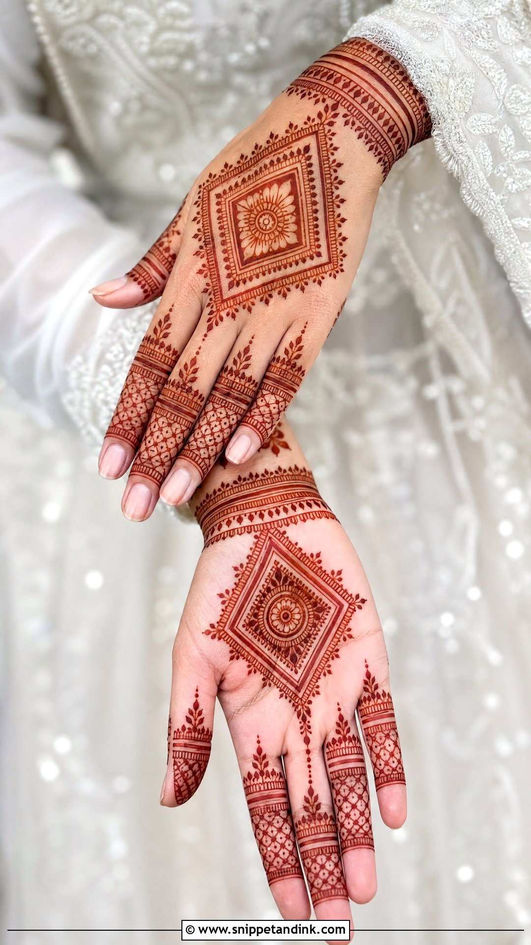 Moroccan Engagement Bridal Mehndi Design - Snippet and Ink - 25 Engagement Bridal Mehndi Designs