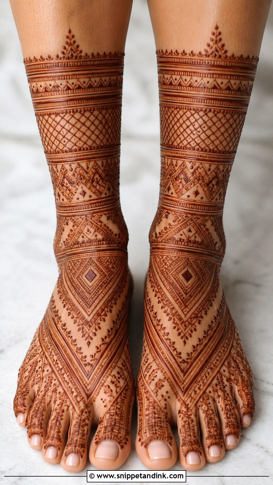Moroccan Leg Mehndi Design - Snippet and Ink - 35 Leg Mehndi Design Ideas