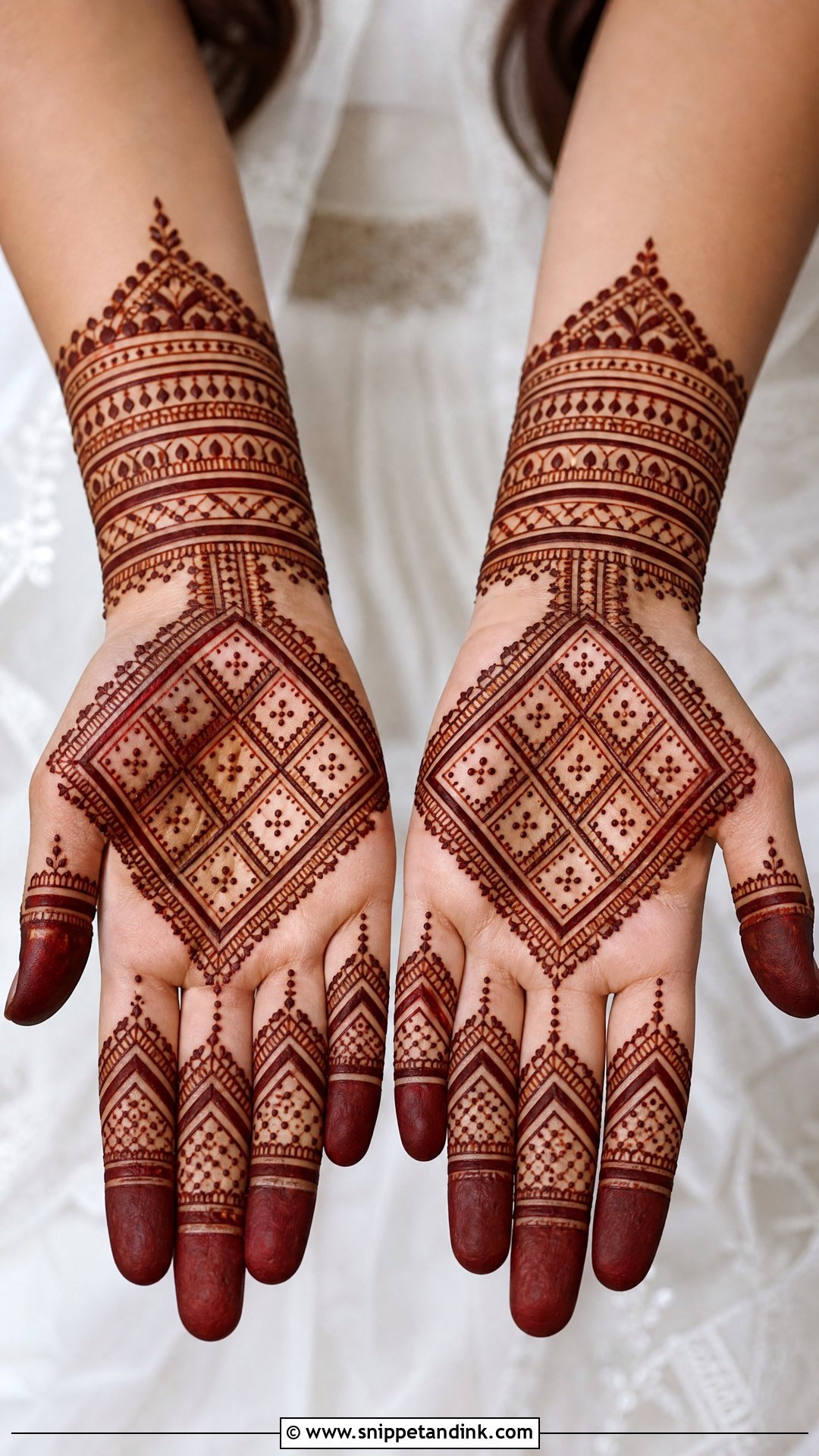 Moroccan Nikkah Mehndi Design - Snippet and Ink - 20 Mehndi Designs for Nikkah Bride