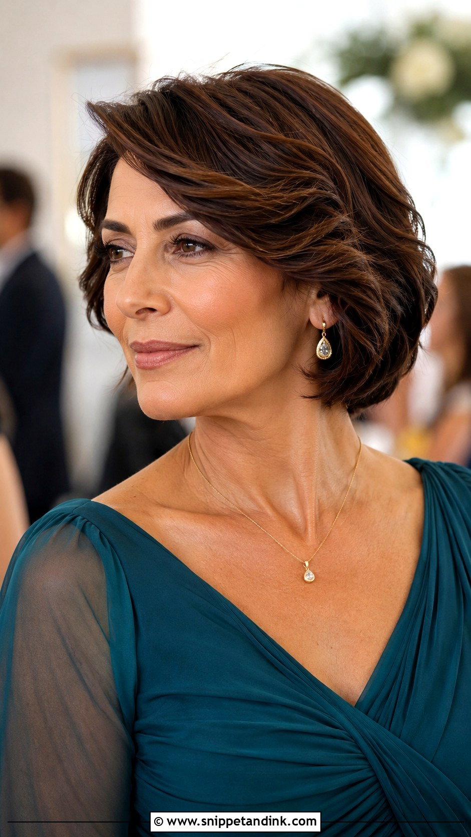 Mother Of The Bride Layered Bob - Snippet and Ink - 15 Mother of Bride Short Hair Ideas