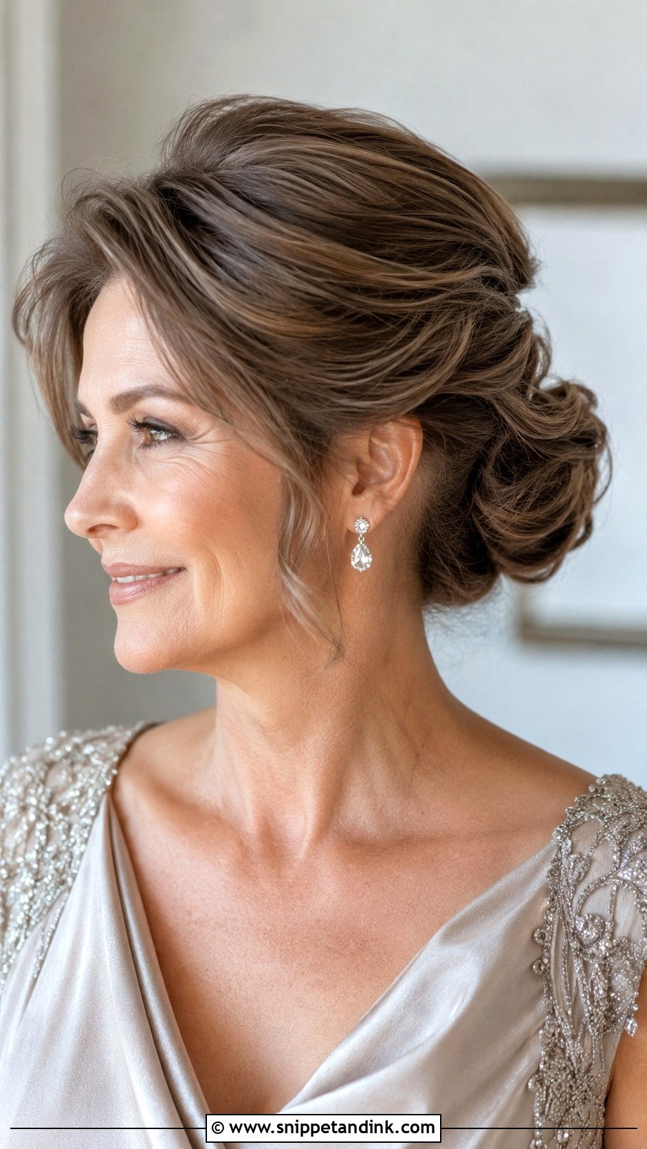 Mother Of The Bride Wedding Bun For Short Hair - Snippet and Ink - 15 Wedding Buns for Short Hair