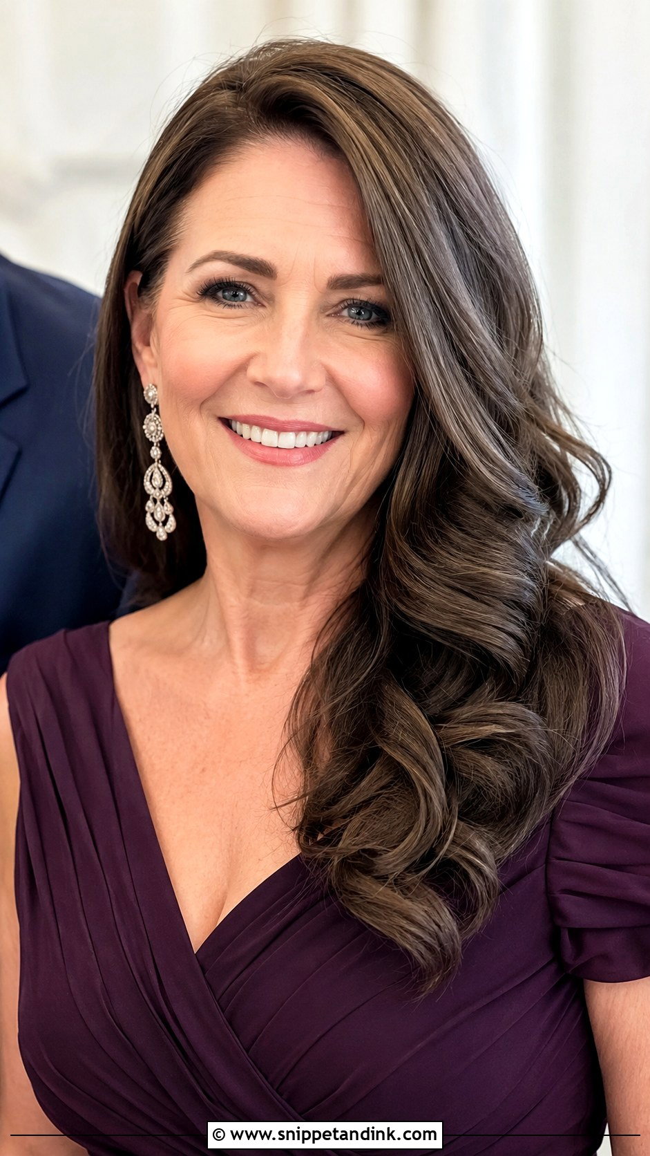 Mother Of The Groom Long Hair With Side Part - Snippet and Ink - 15 Mother of the Groom Long Hairstyles