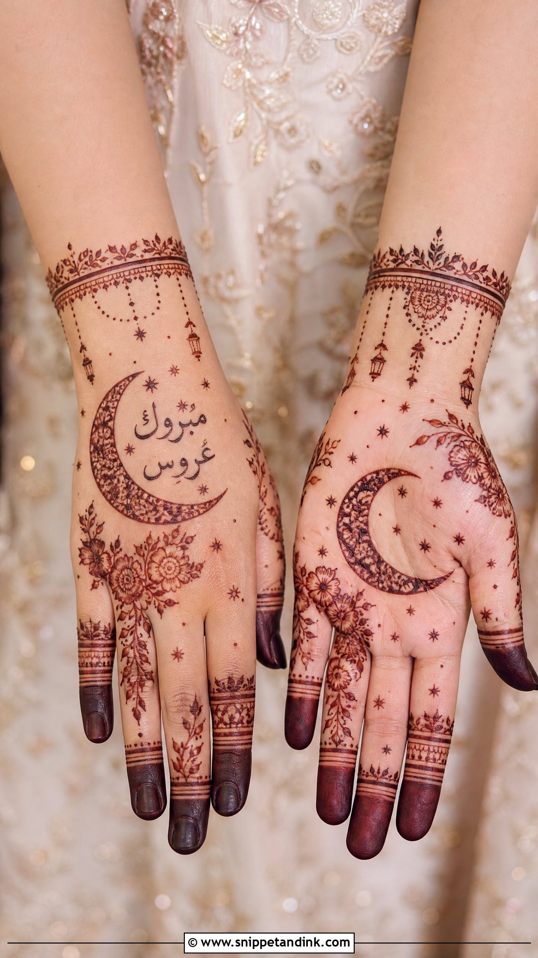 Muslim Bridal Mehndi Design With Crescent - Snippet and Ink - 30 Unique Muslim Bridal Mehndi Designs