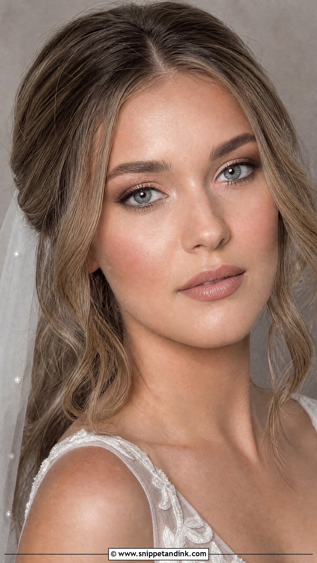 Natural Bridal Makeup With Taupe Eyes For Blue Eyes - Snippet and Ink - 25 Natural Bridal Makeup for Blue Eyes