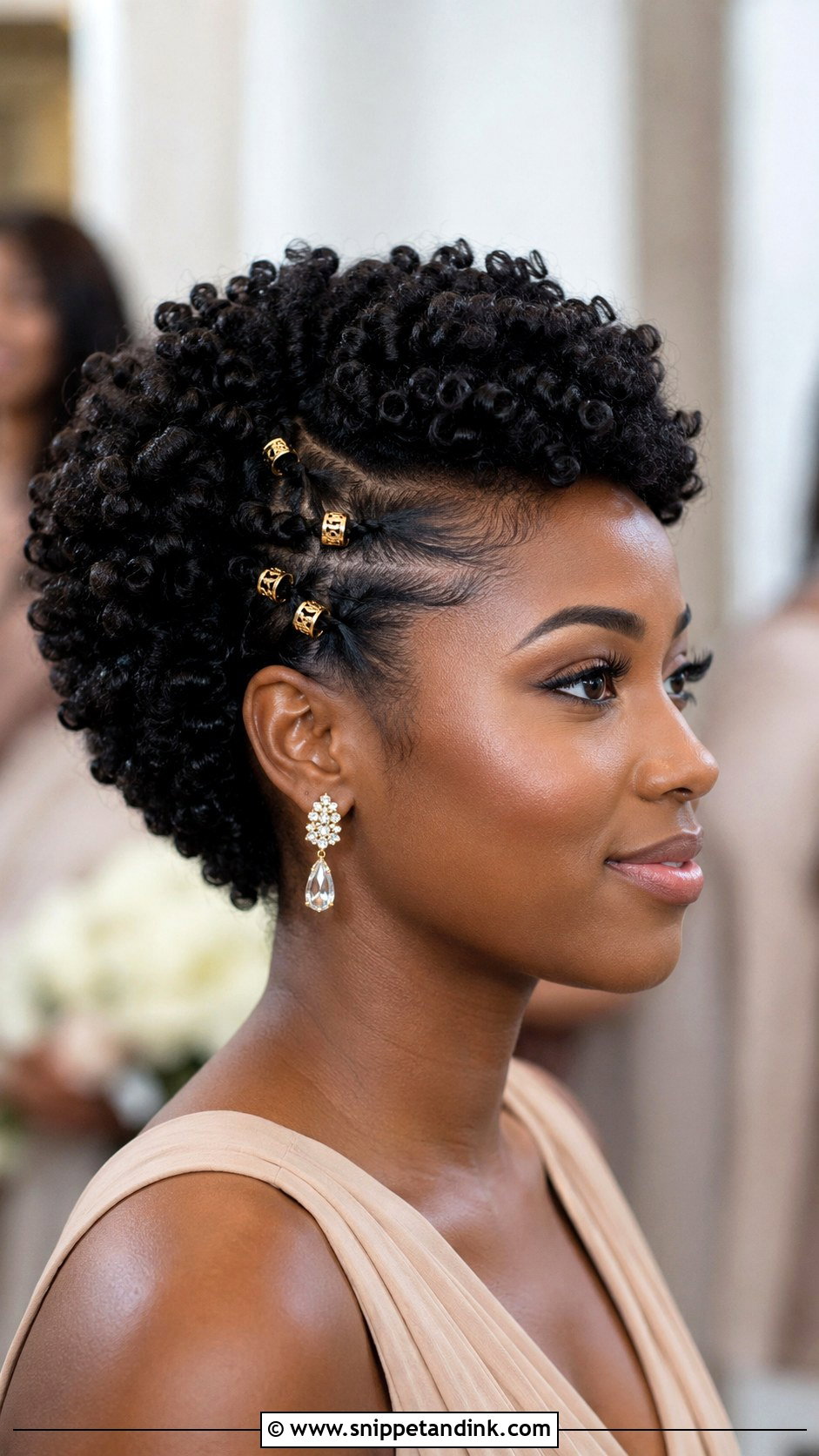 Natural Coily Short Hair Bridesmaid Hairstyle - Snippet and Ink - 20 Bridesmaids Hairstyles for Short Hair