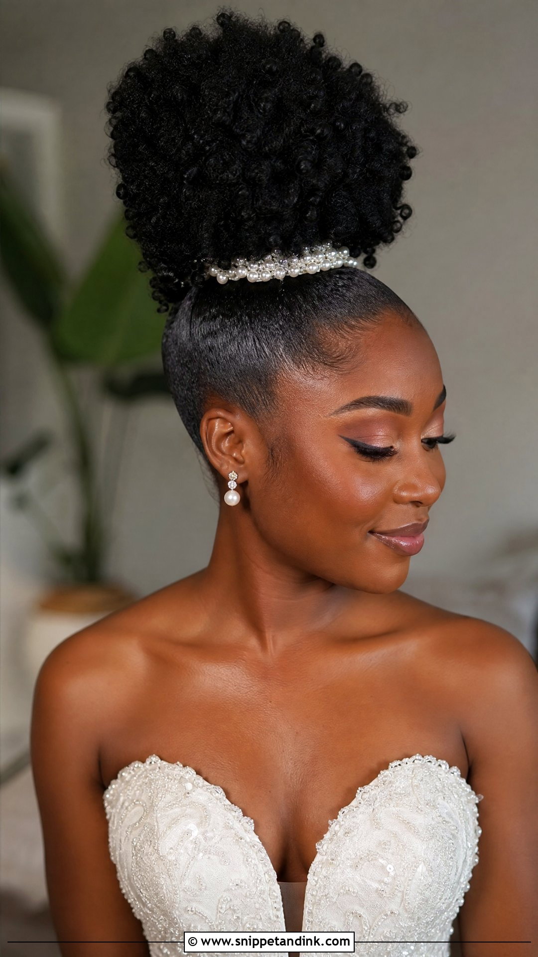 Natural Curly Hair Wedding Puff - Snippet and Ink - 20 Natural Curly Hair Wedding Hairstyles